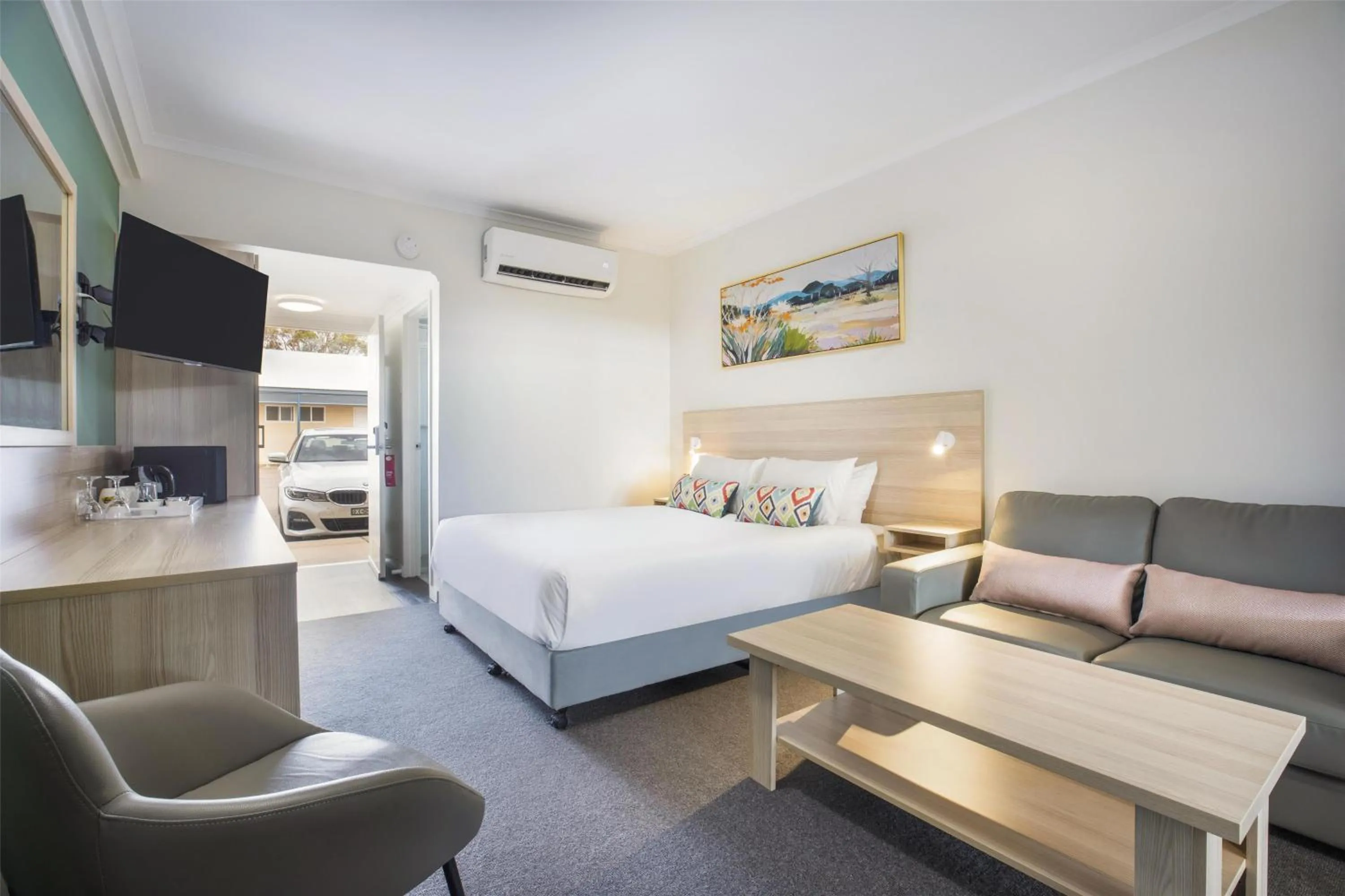 Bedroom, Bed in Nightcap at Roxby Downs