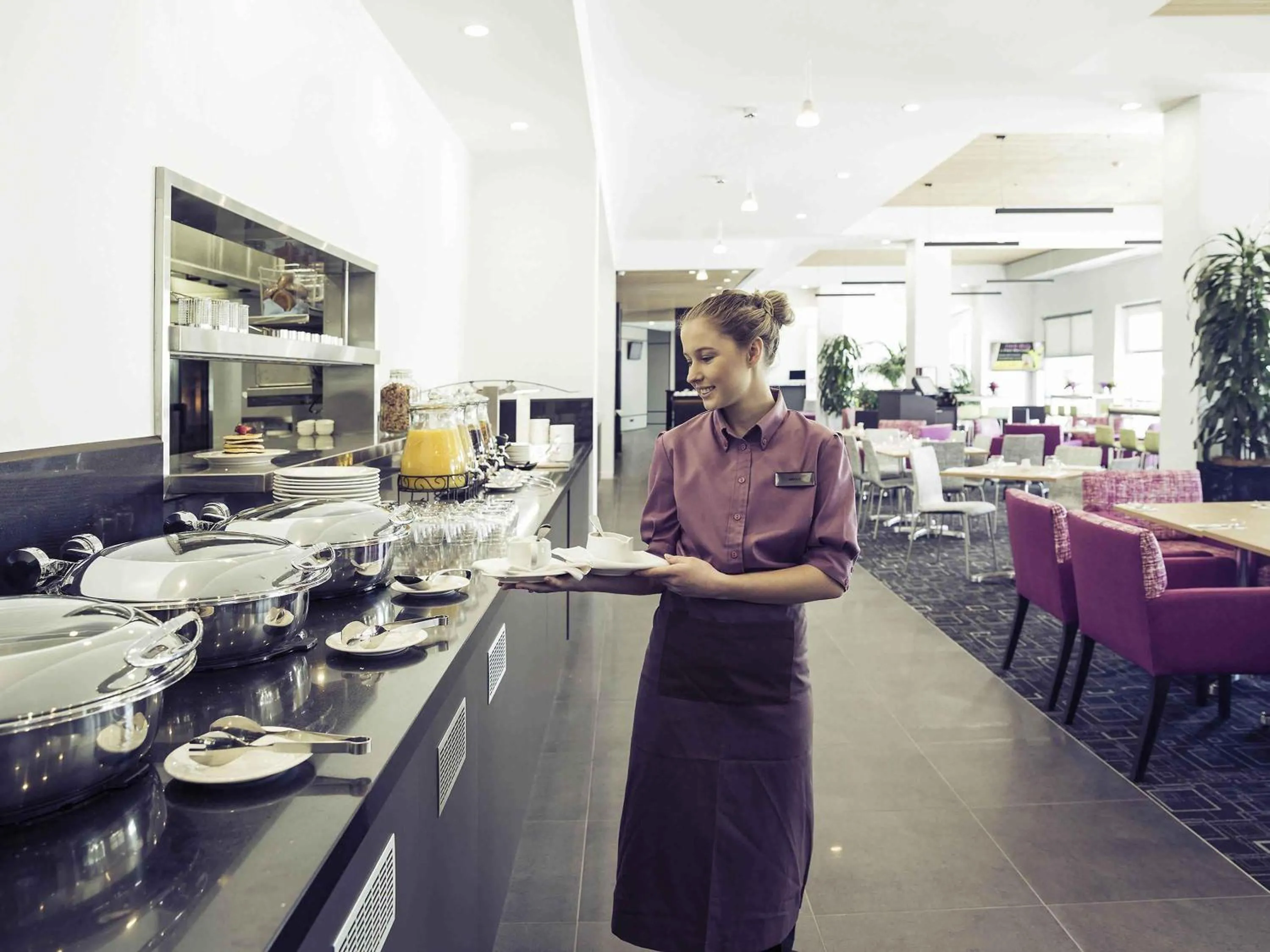 Restaurant/places to eat in Mercure Newcastle Airport