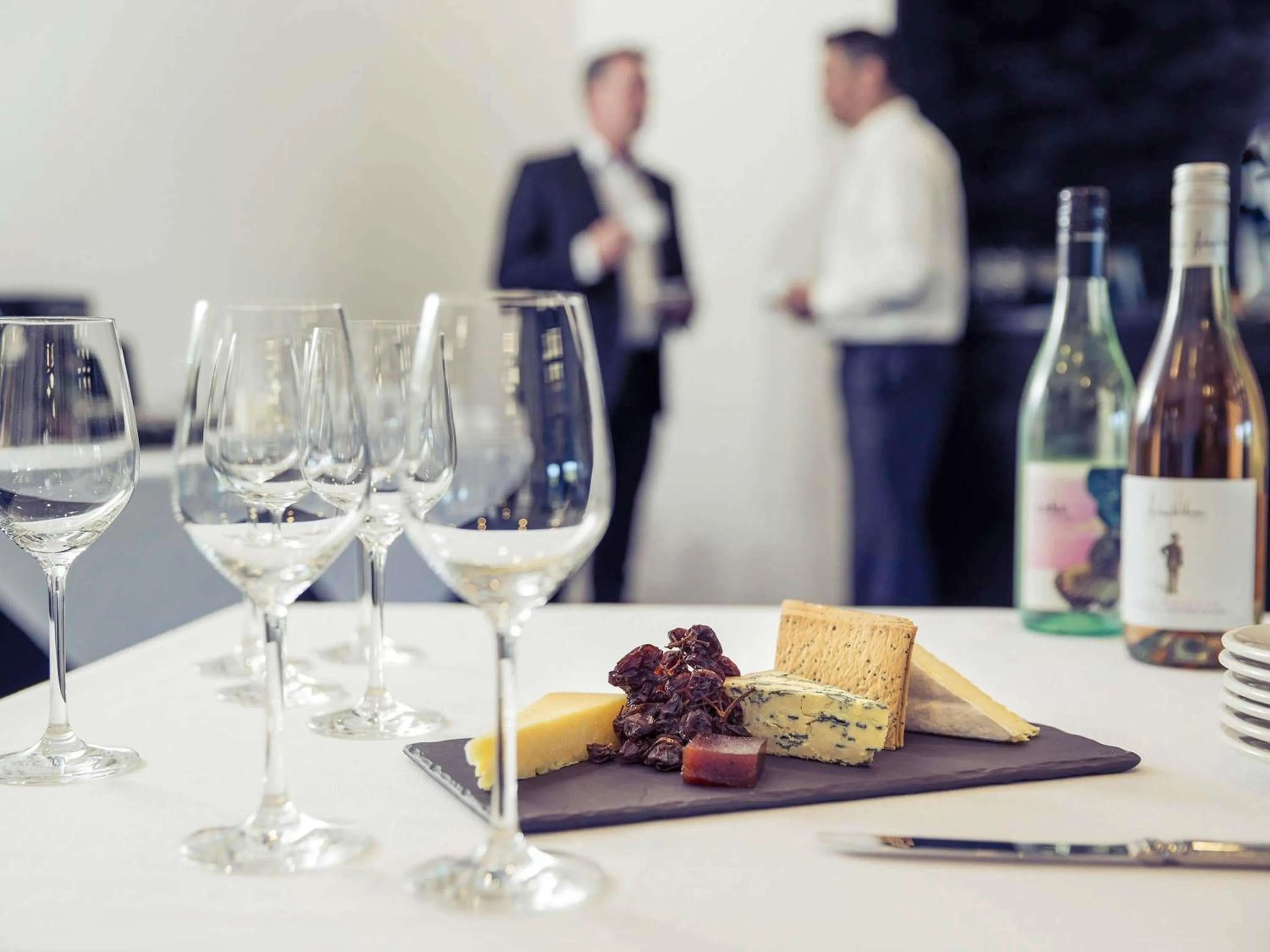 Lounge or bar in Mercure Newcastle Airport