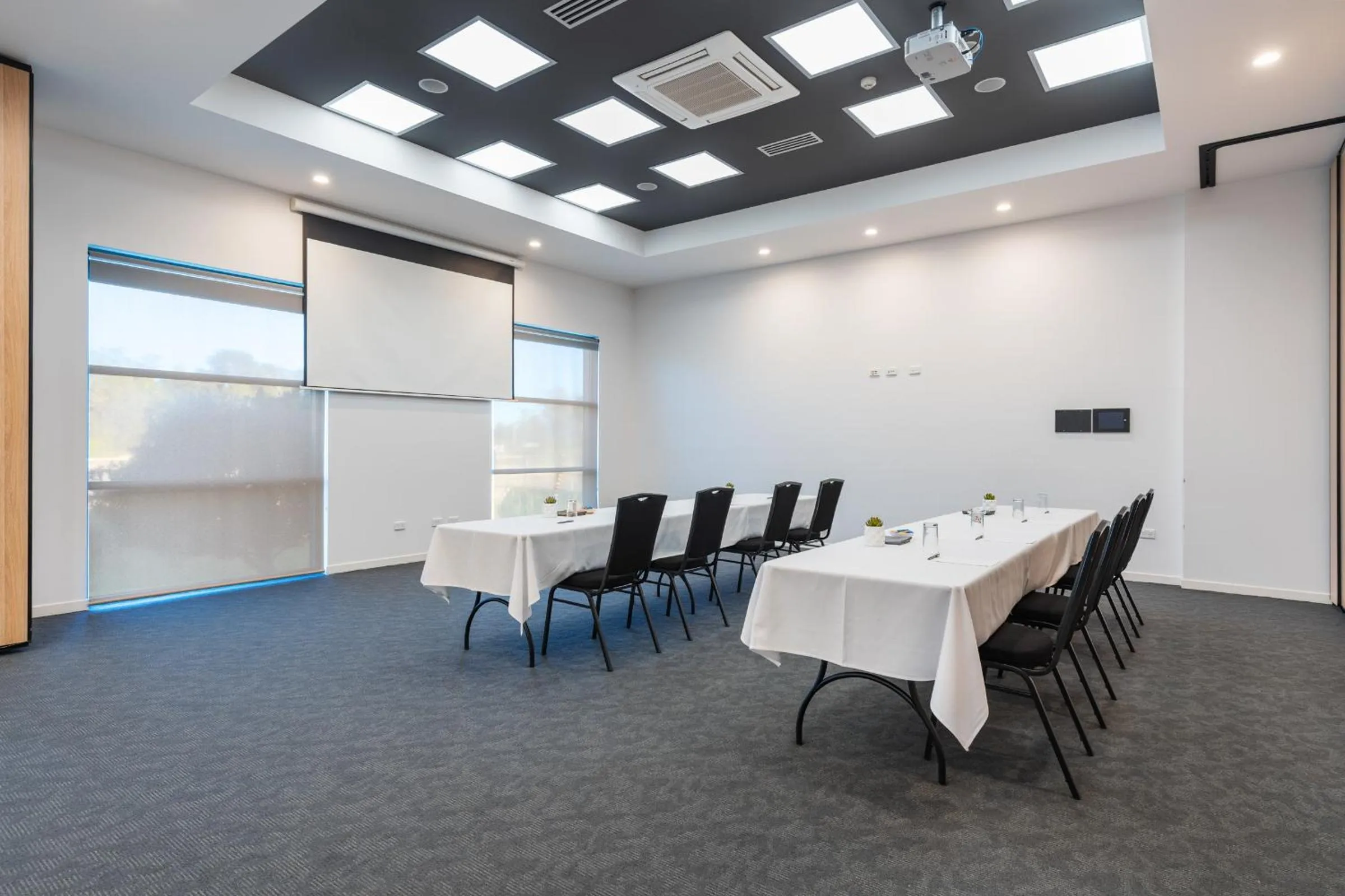 Meeting/conference room in Mercure Newcastle Airport