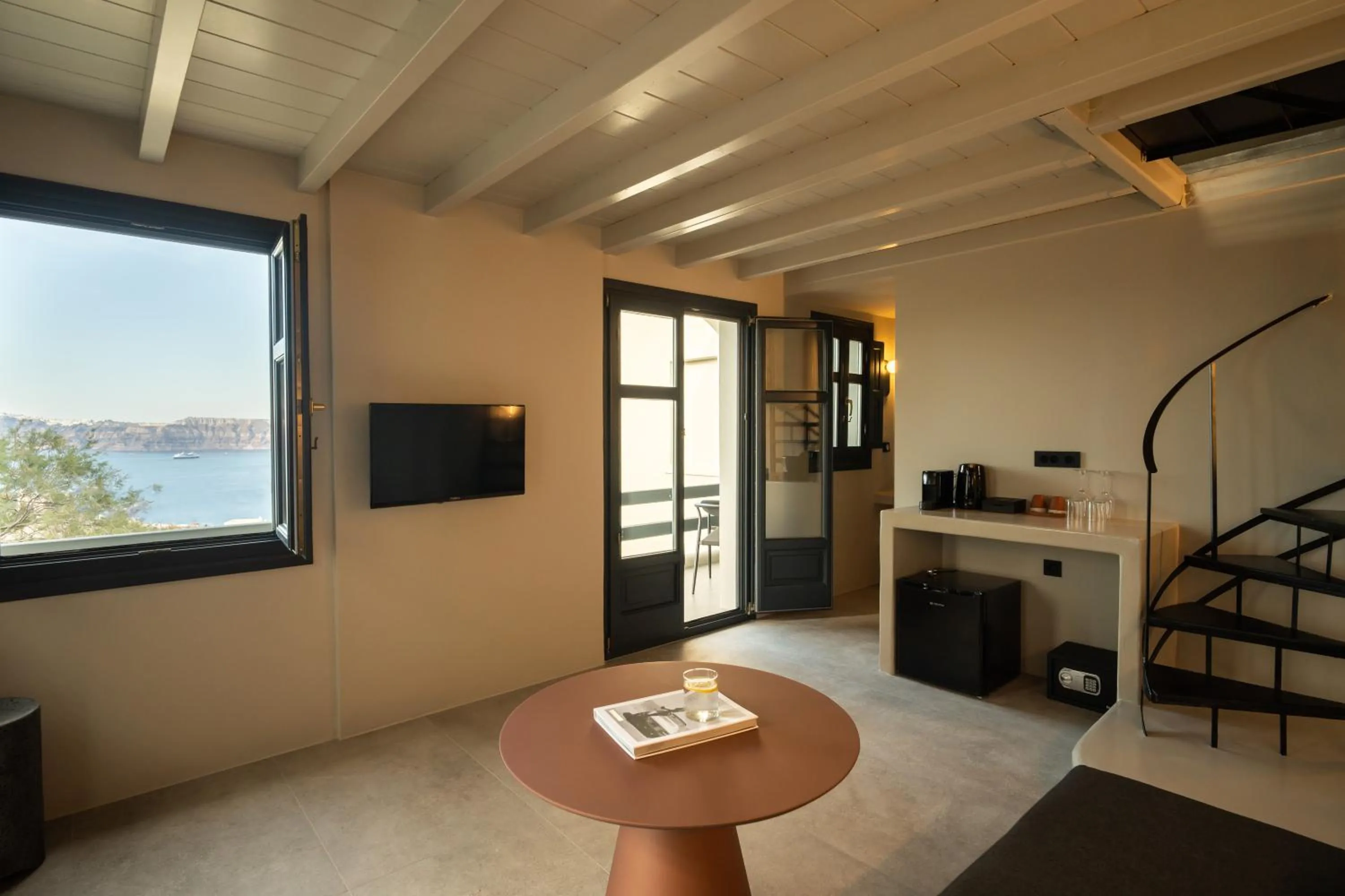 Natural landscape in Black Diamond Suites