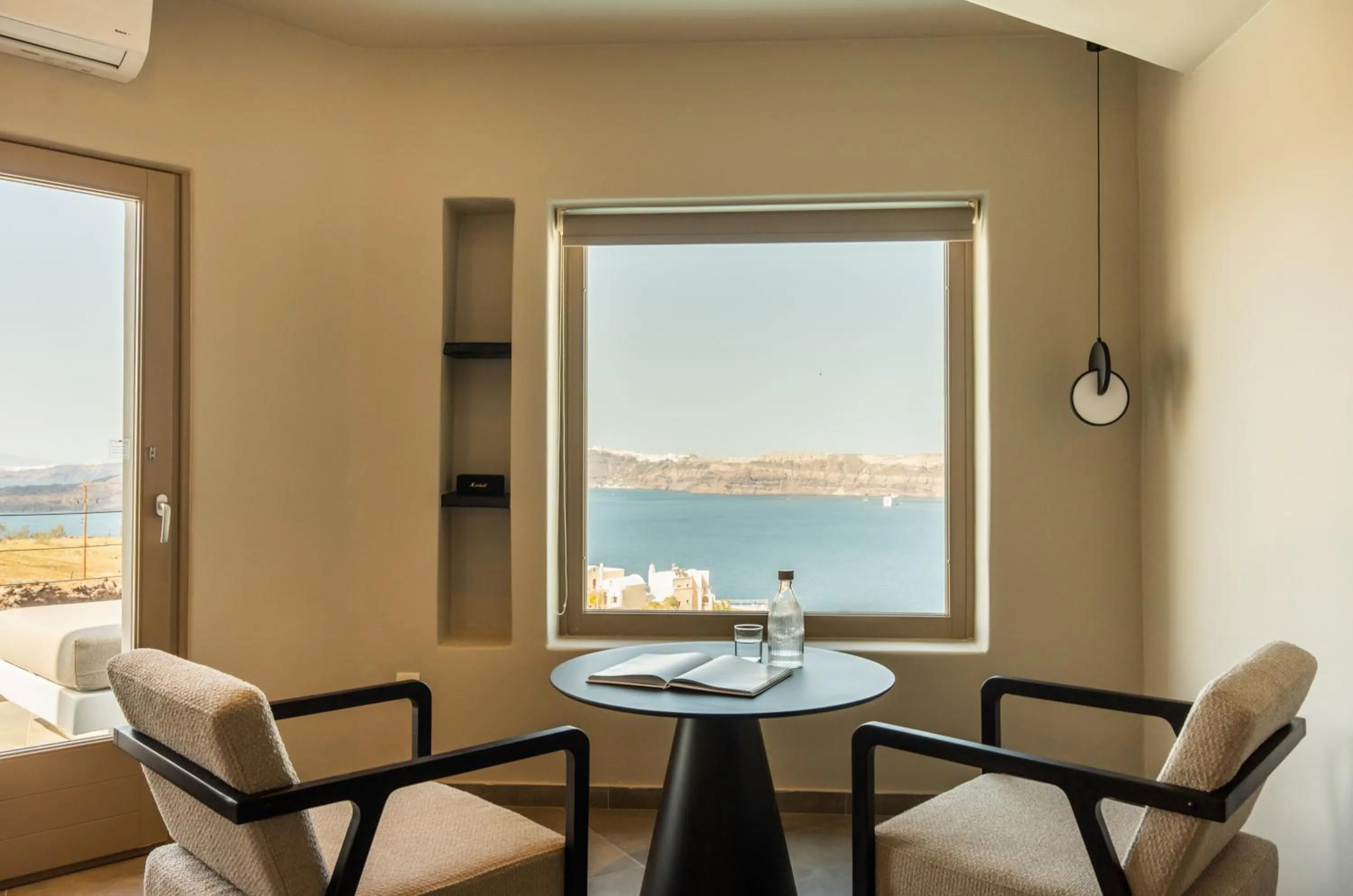 Natural landscape in Black Diamond Suites