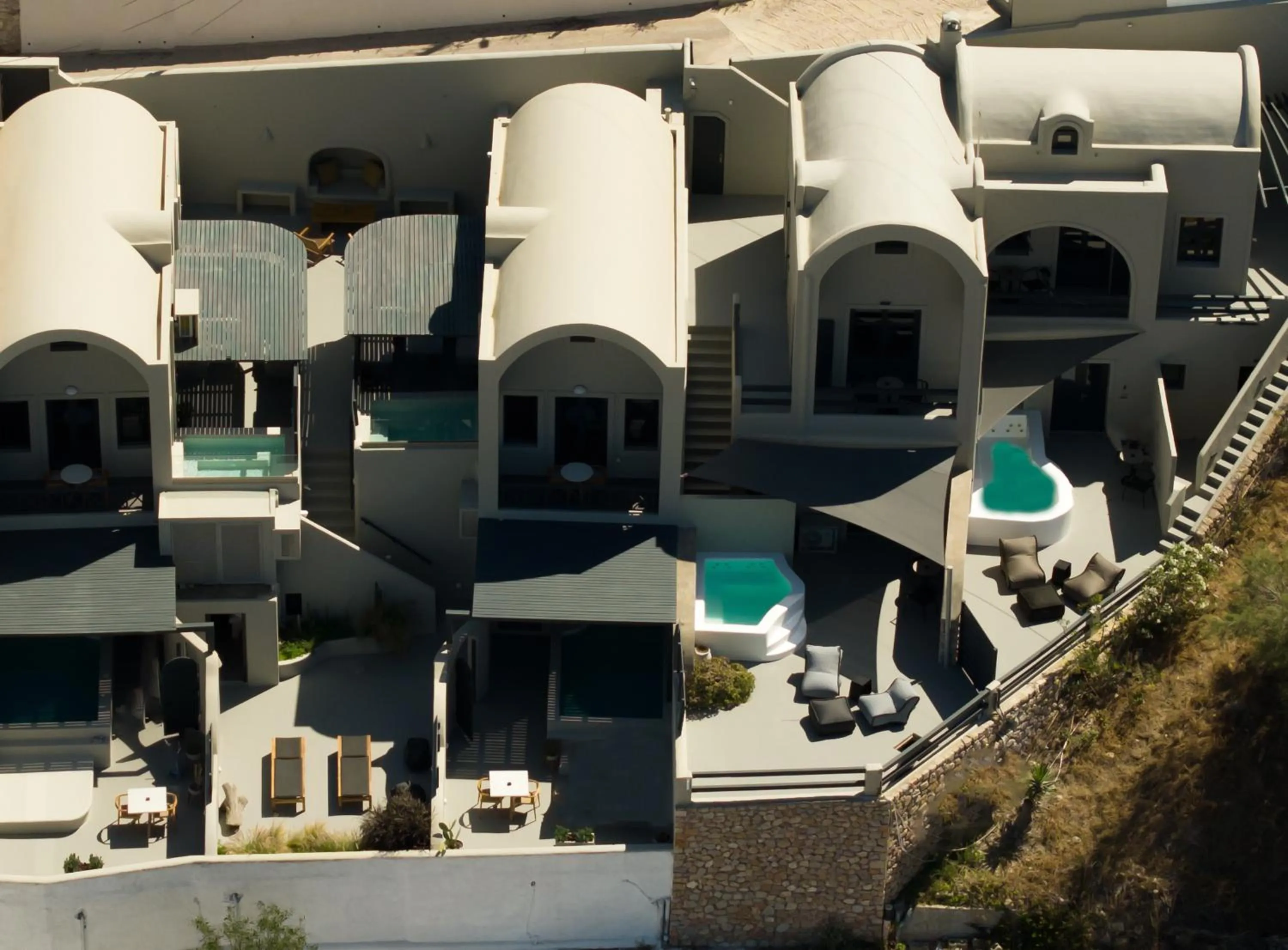 Property building in Black Diamond Suites