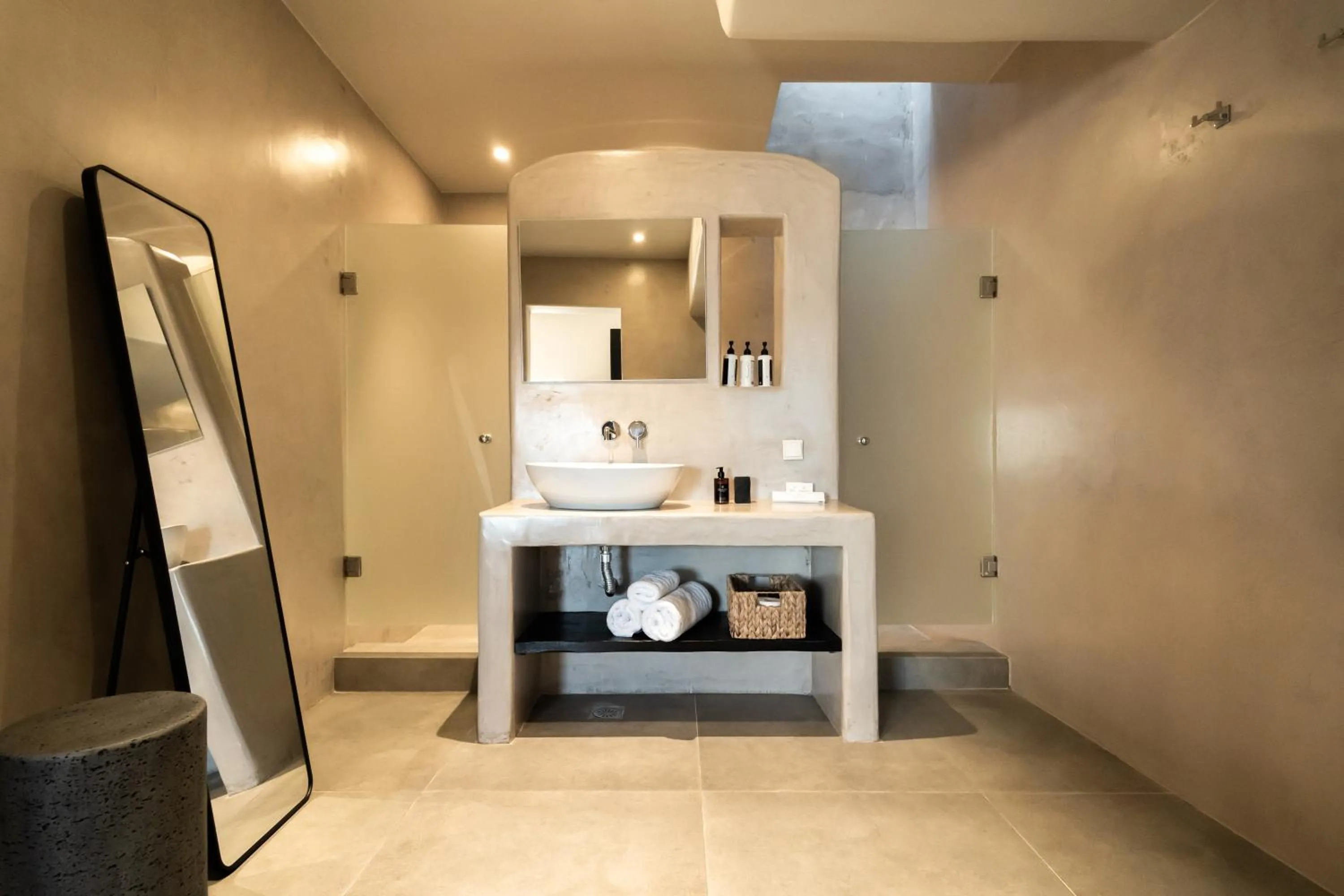 Bathroom in Black Diamond Suites