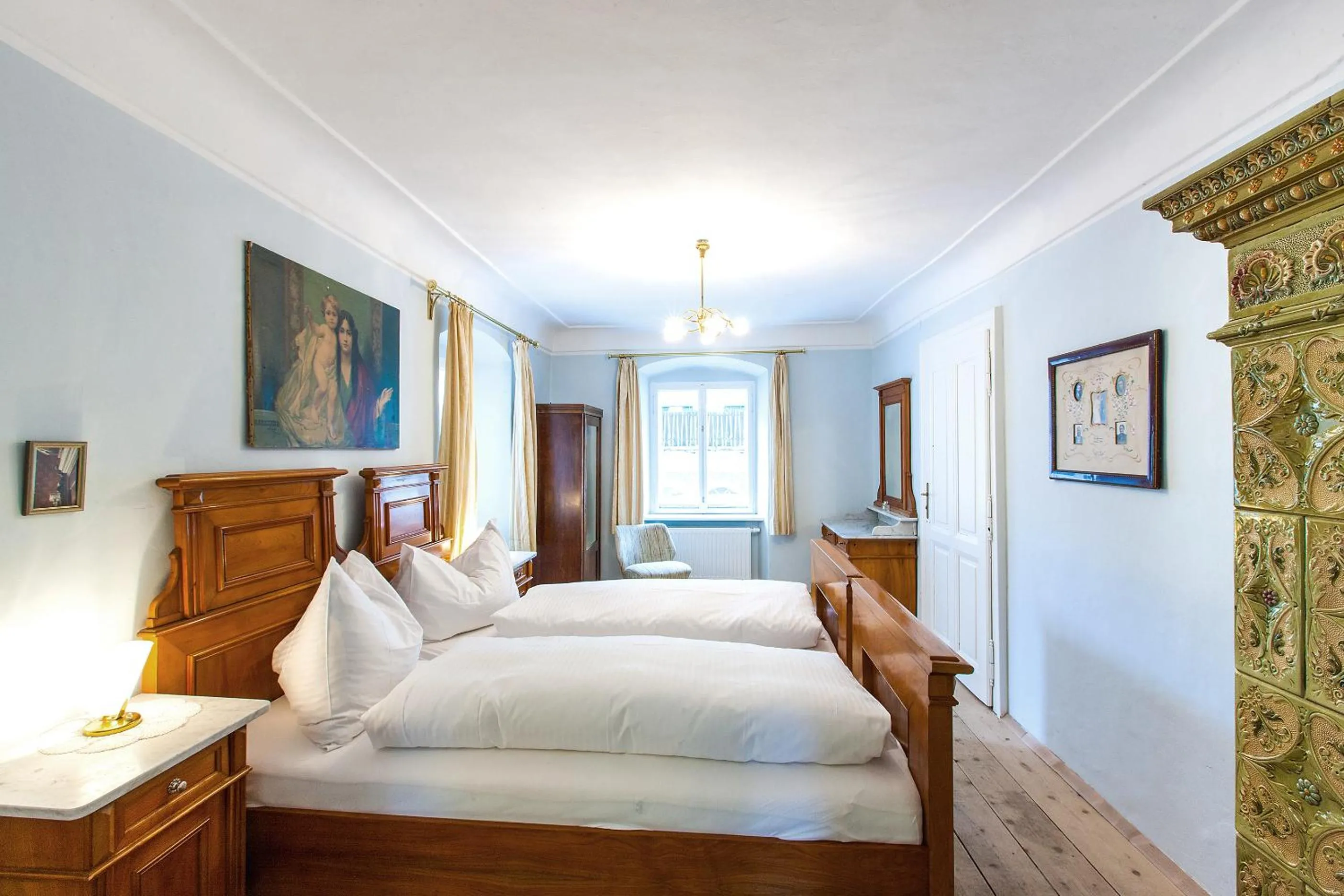 Day, Bed in Stadthaus Mariazell