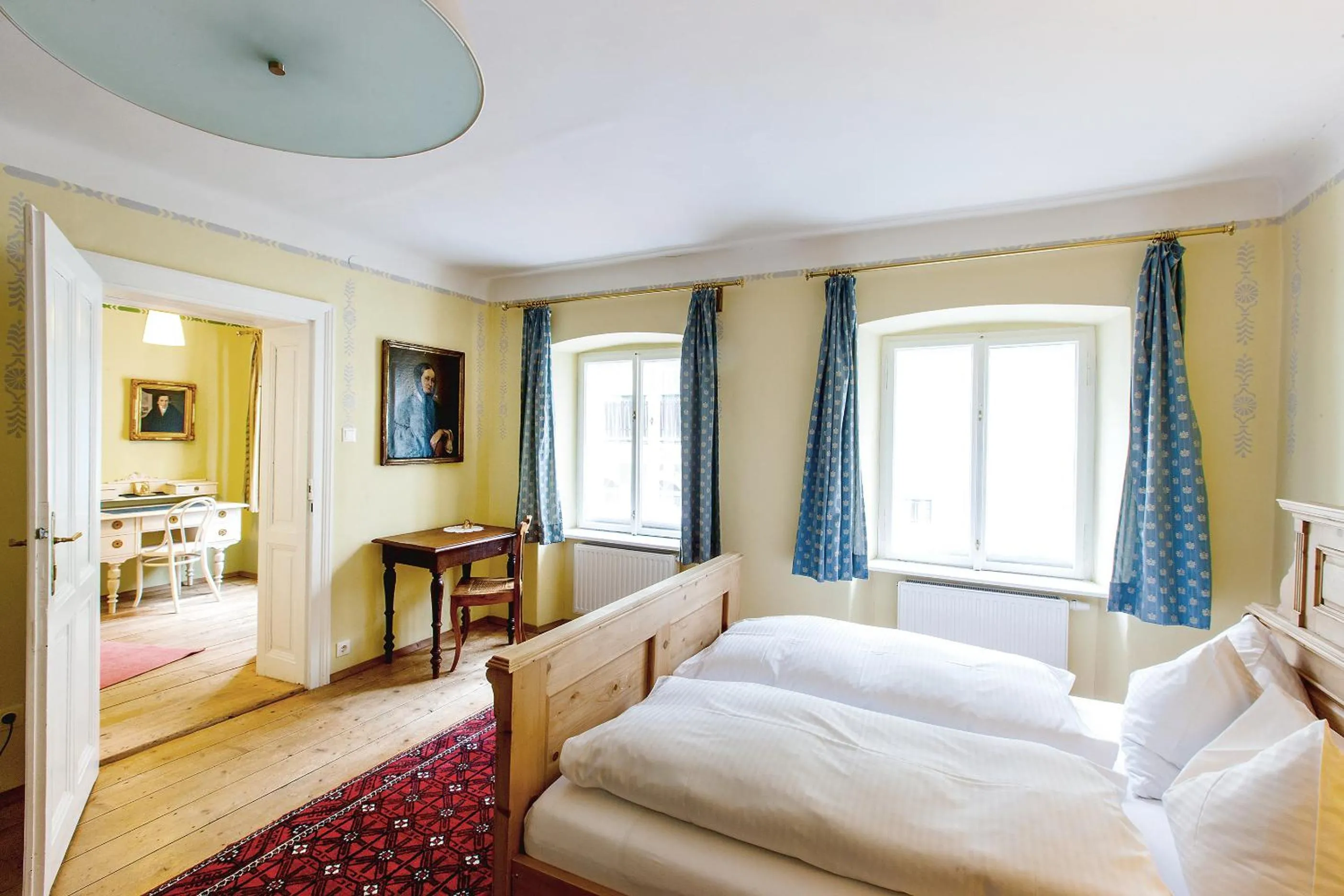 Day, Bed in Stadthaus Mariazell