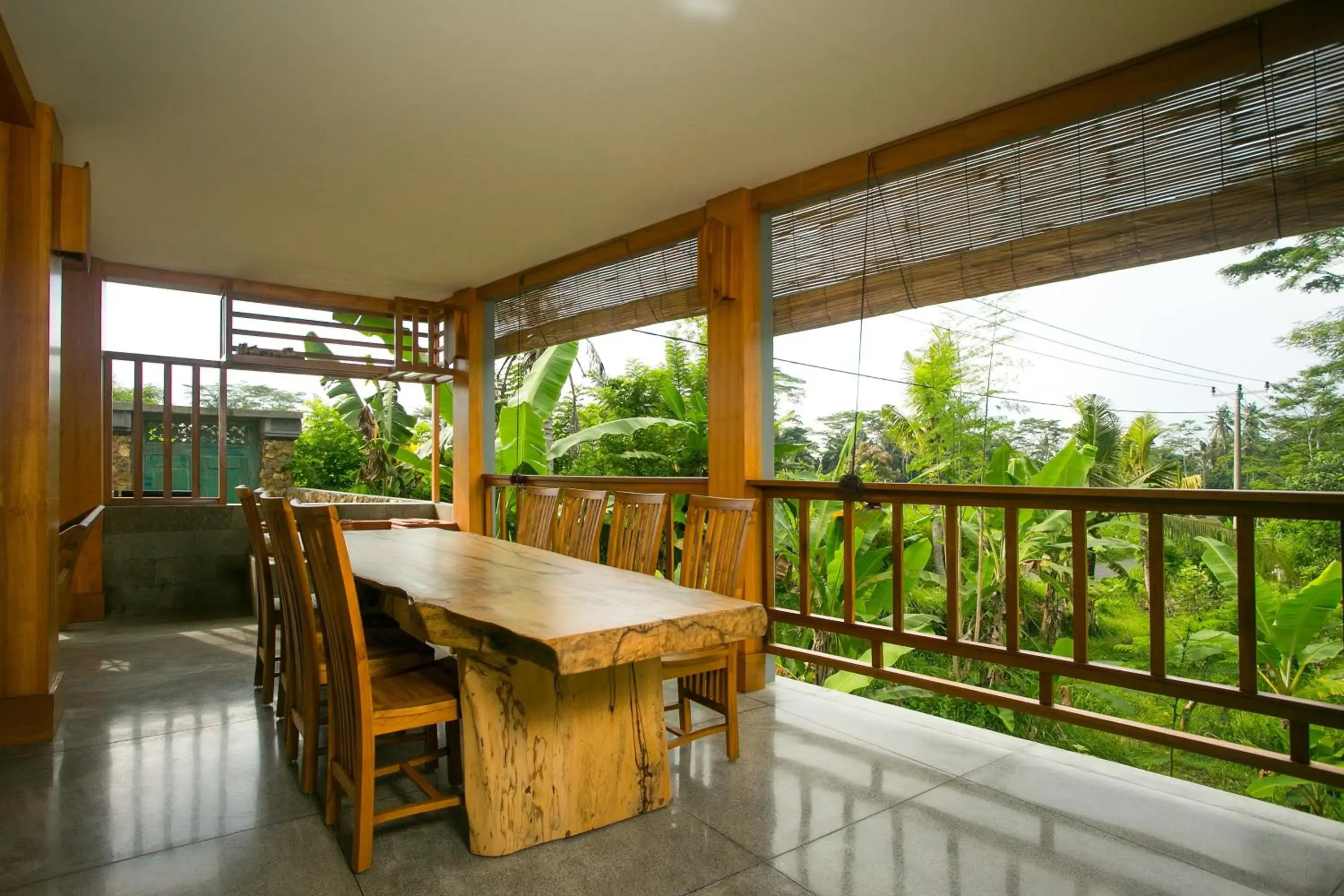 Restaurant/places to eat in Pesantian Villa and Warung Restaurant/places to eat in Pesantian Villa and Warung