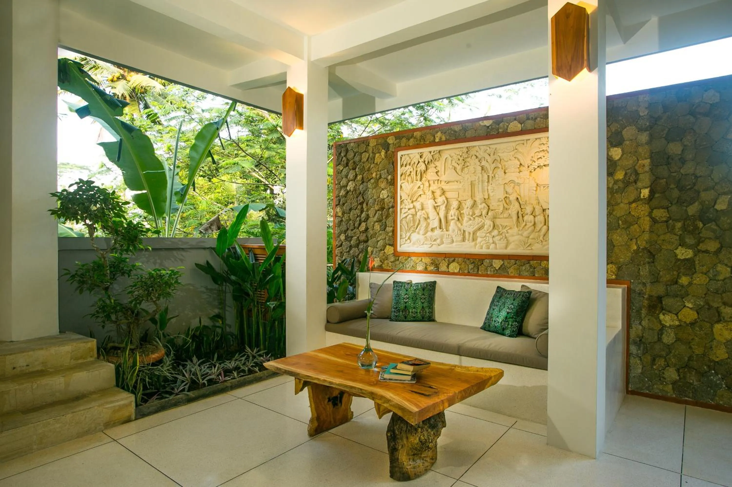 Lobby or reception in Pesantian Villa and Warung