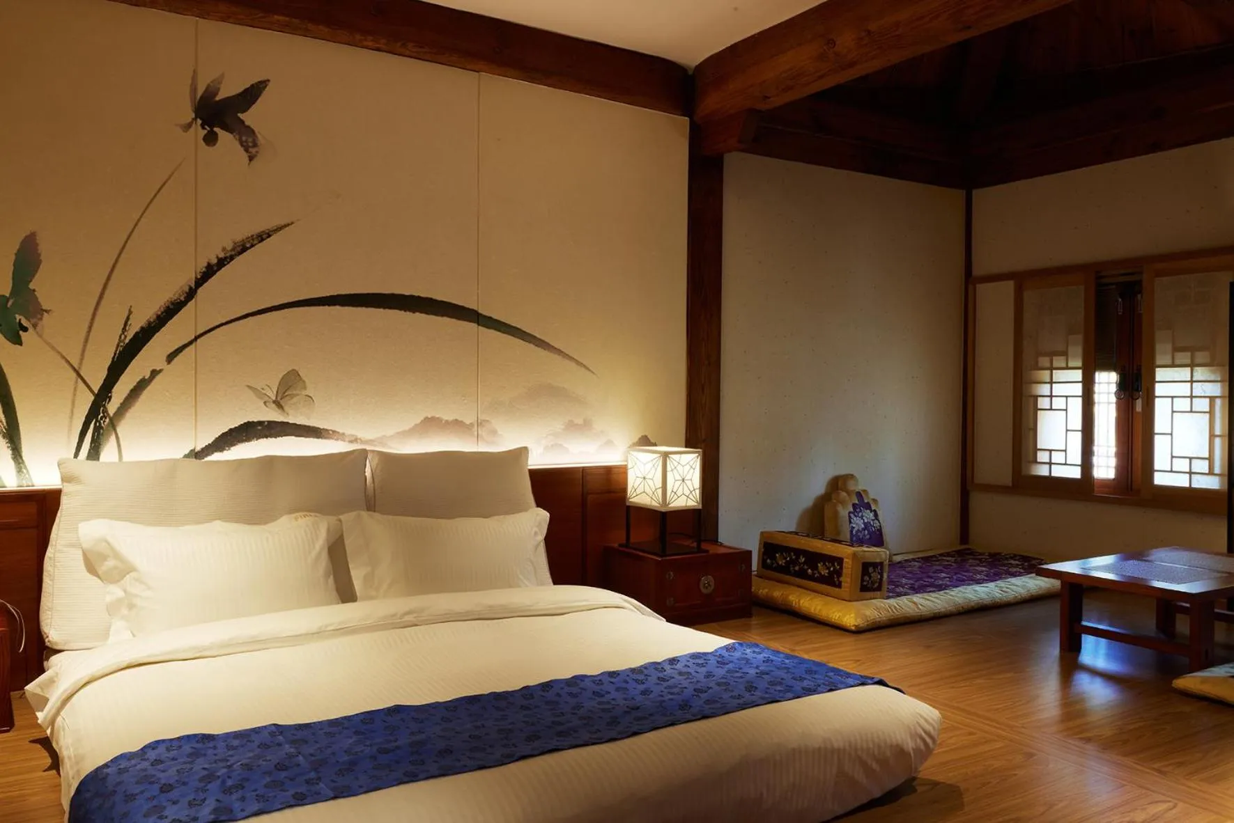 Bed in Gyeongwonjae By Walkerhill