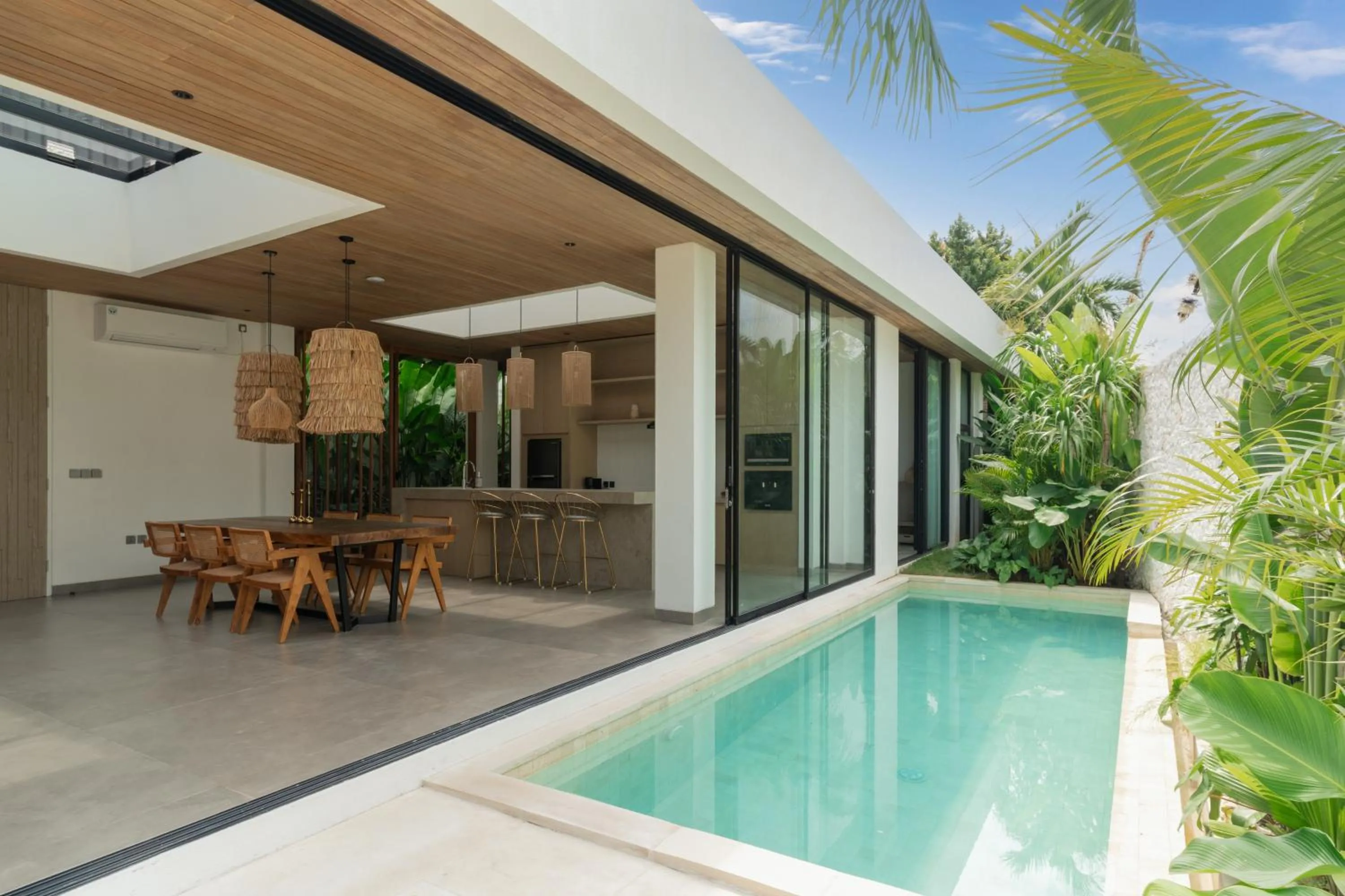 Swimming pool in Villa Moon by Alfred in Bali