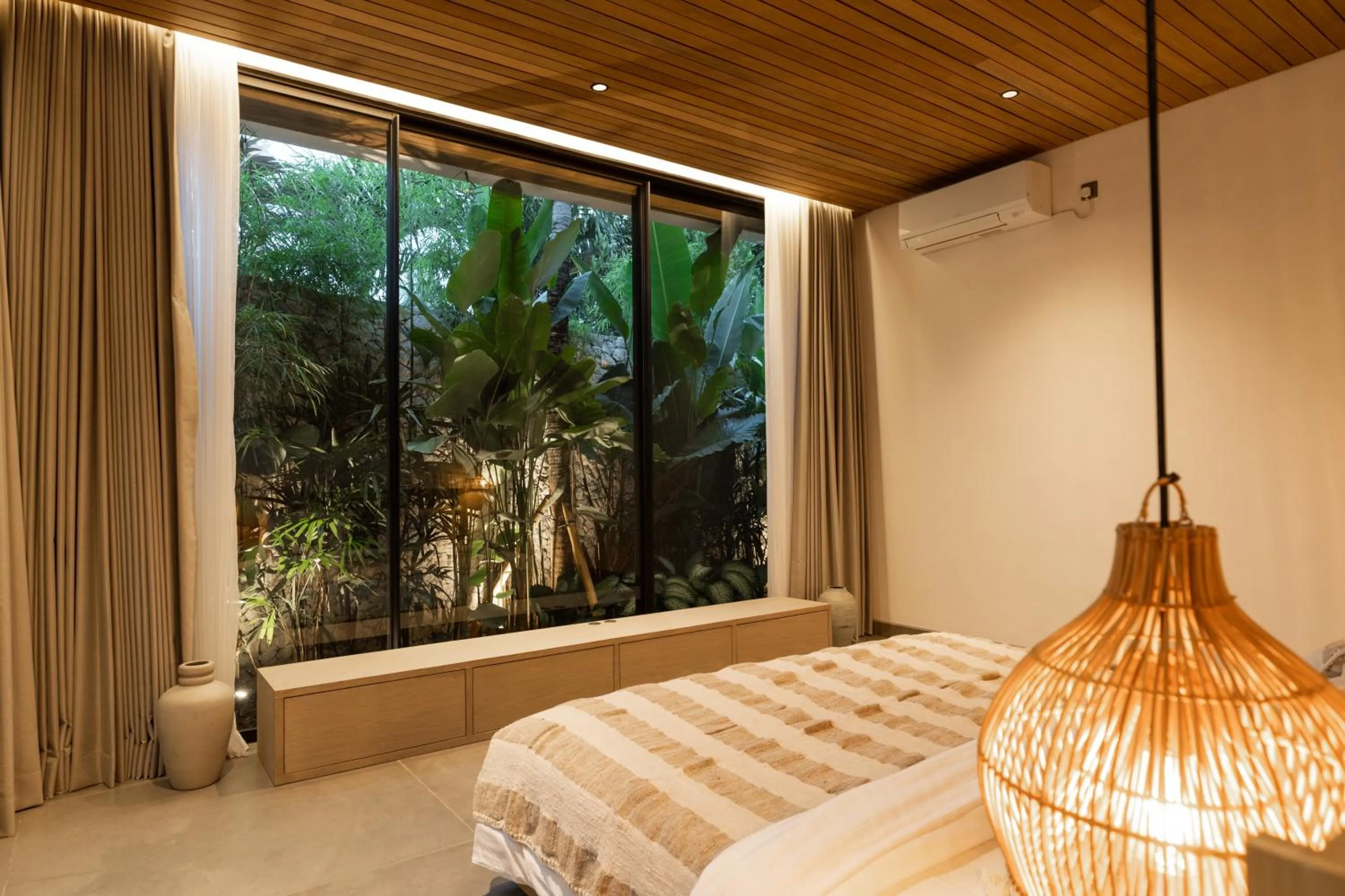 Bed in Villa Moon by Alfred in Bali
