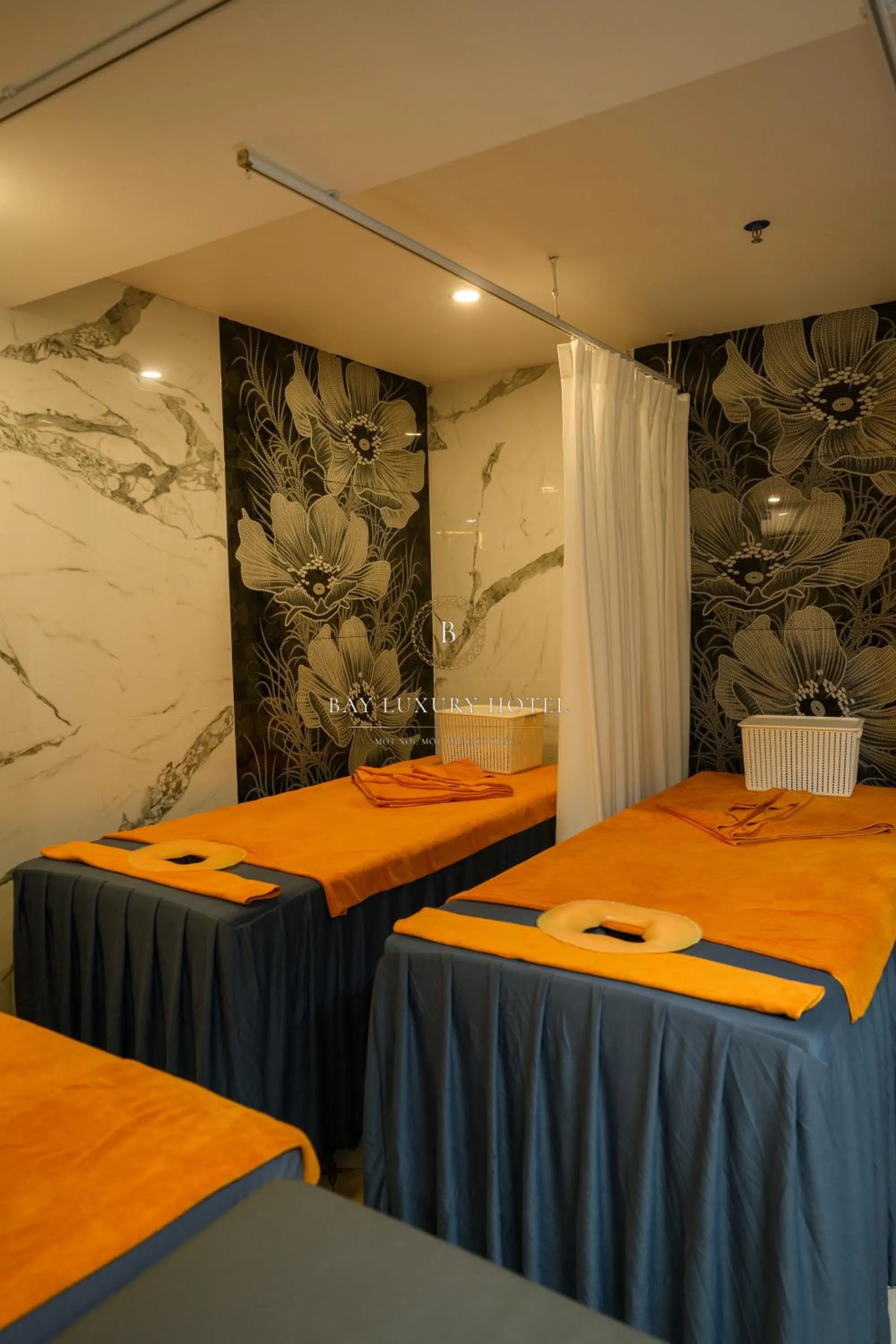 Spa and wellness centre/facilities, Bed in Bay Luxury Hotel & Spa - No 1 Ngo Huyen