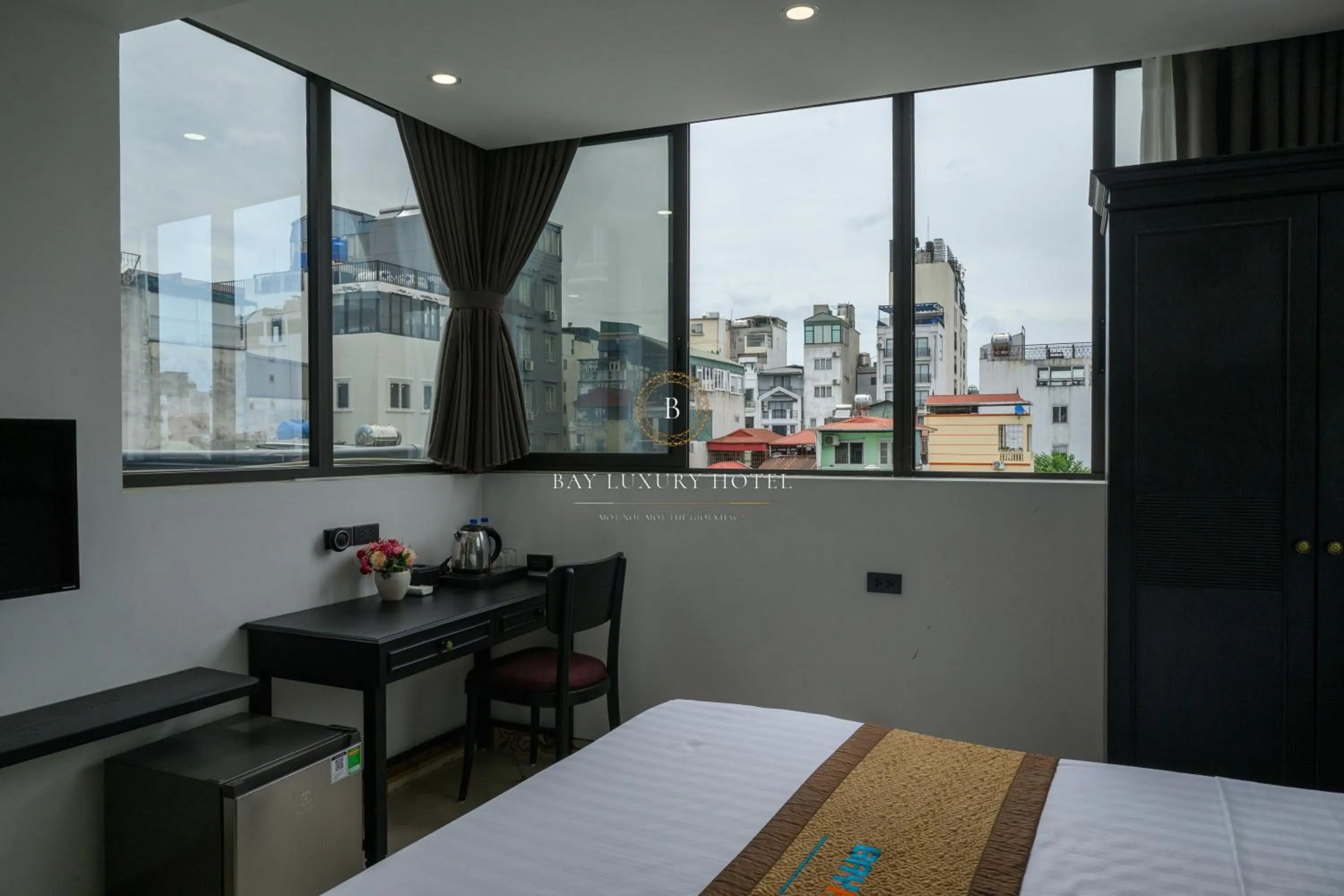 Photo of the whole room, Bed in Bay Luxury Hotel & Spa - No 1 Ngo Huyen