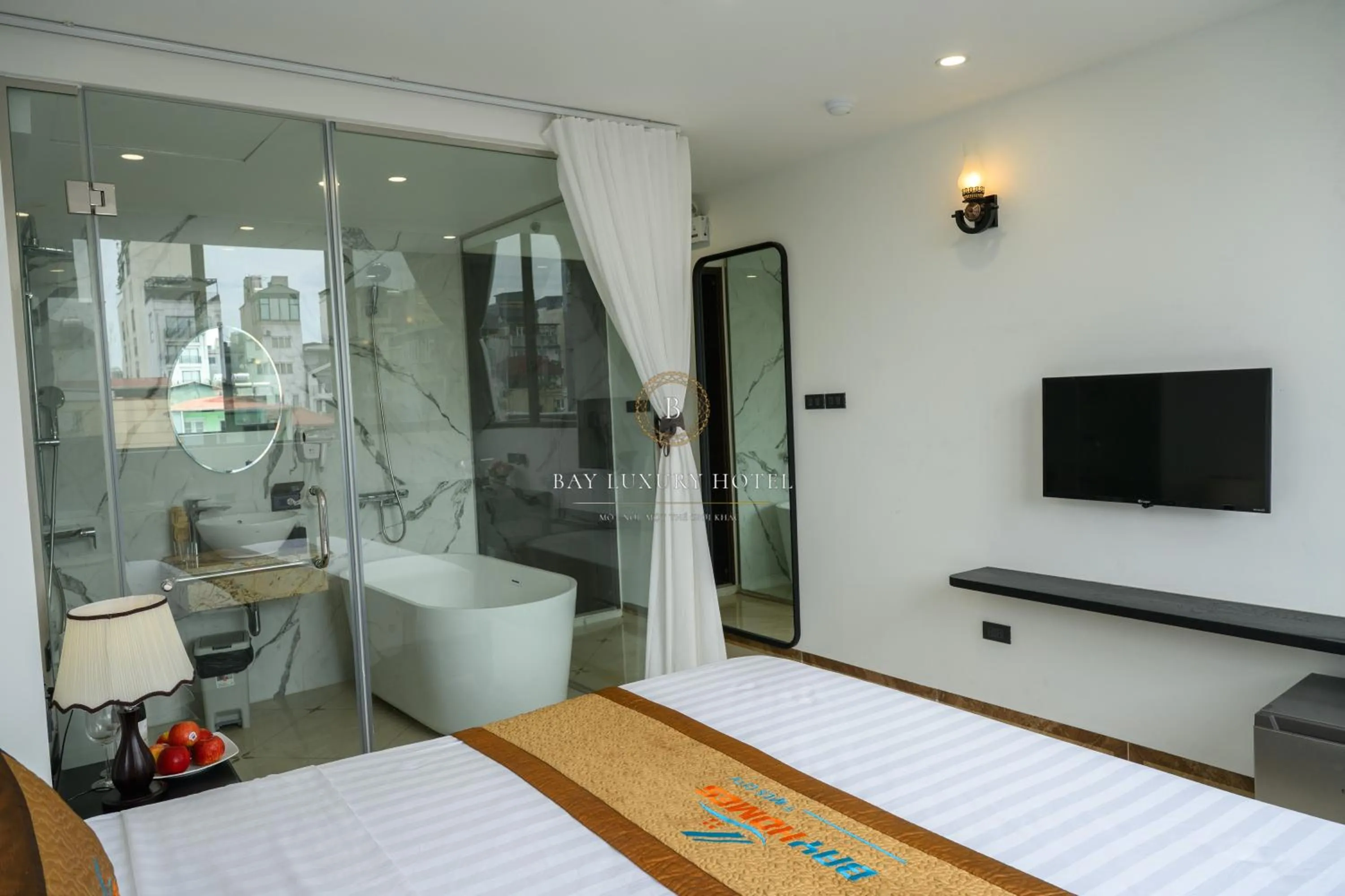 Bed in Bay Luxury Hotel & Spa - No 1 Ngo Huyen