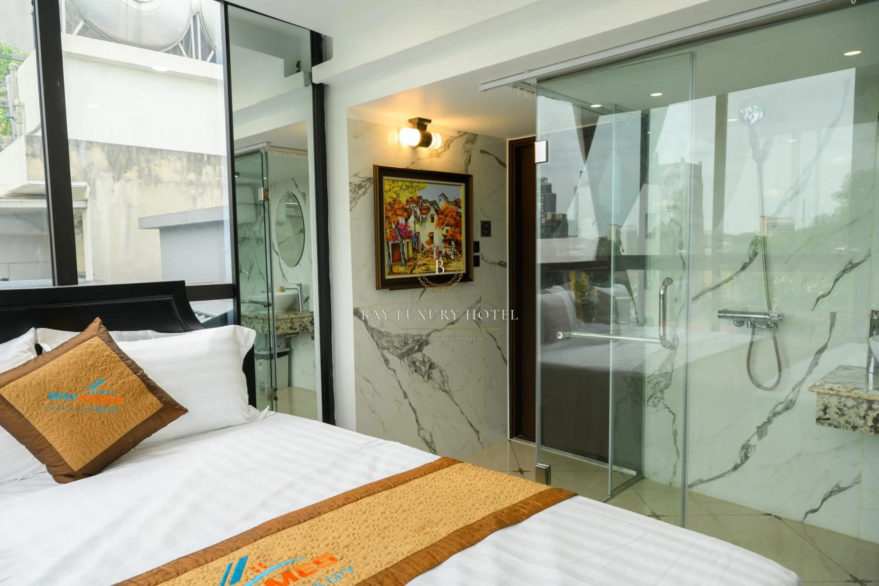 Bed in Bay Luxury Hotel & Spa - No 1 Ngo Huyen