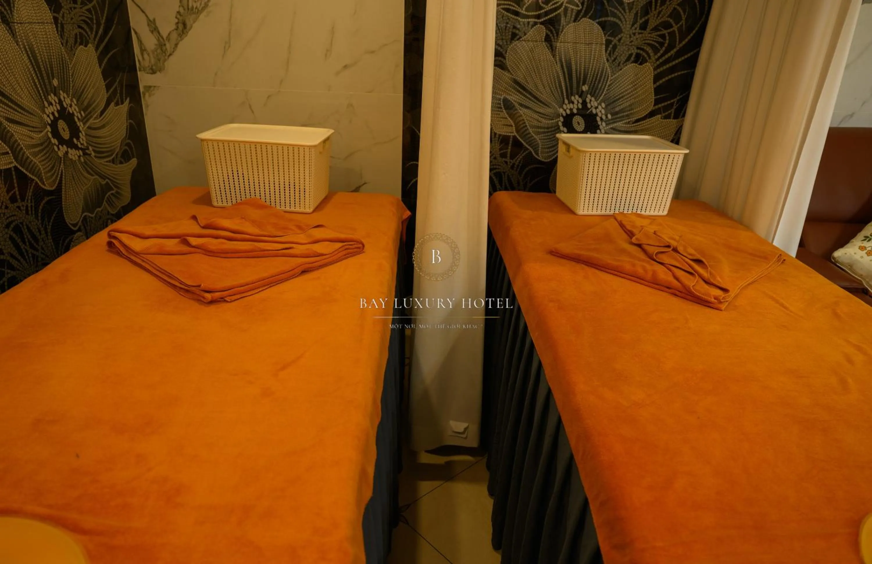 Bed in Bay Luxury Hotel & Spa - No 1 Ngo Huyen