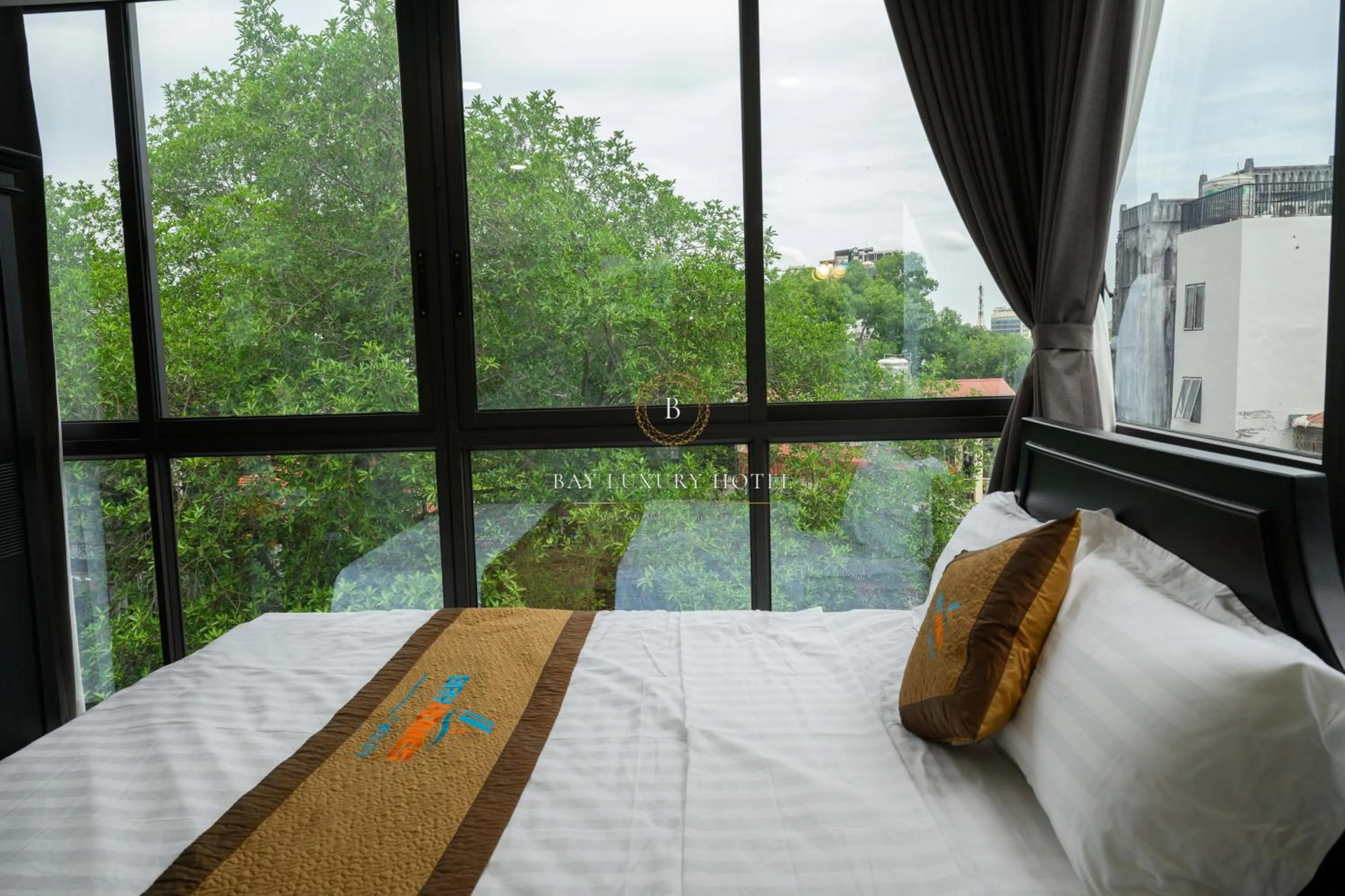 Photo of the whole room, Bed in Bay Luxury Hotel & Spa - No 1 Ngo Huyen