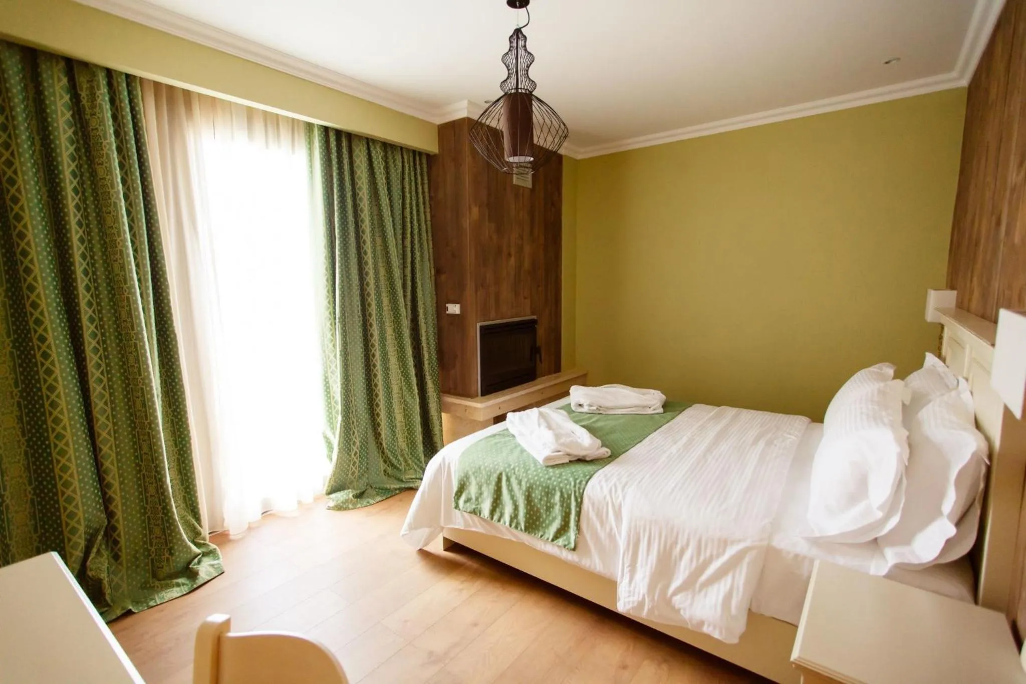 Day, Bed in Irene's Resort