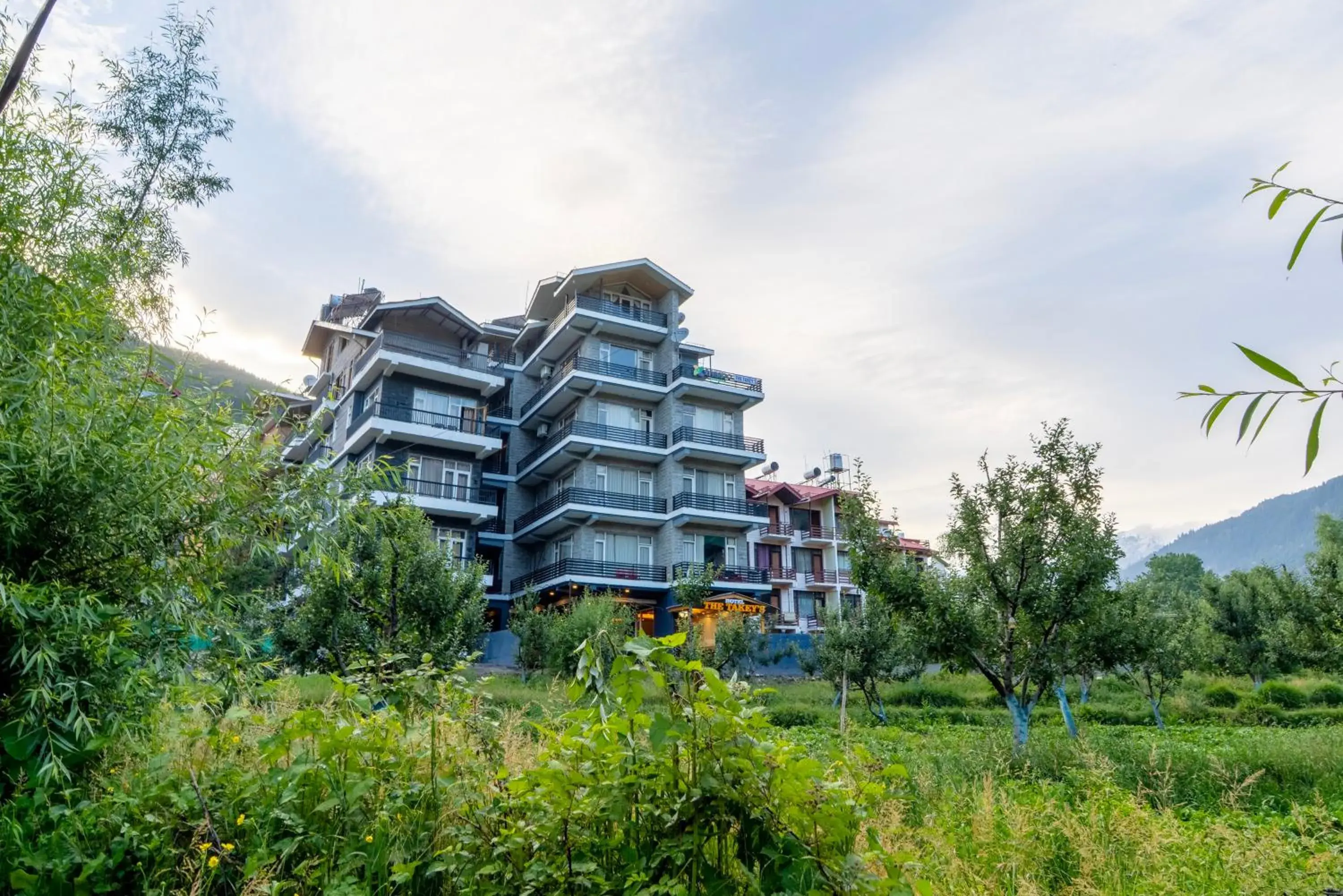 Property building in Treebo Premium The Takey'S, Mall Road Property building in Treebo Premium The Takey'S, Mall Road