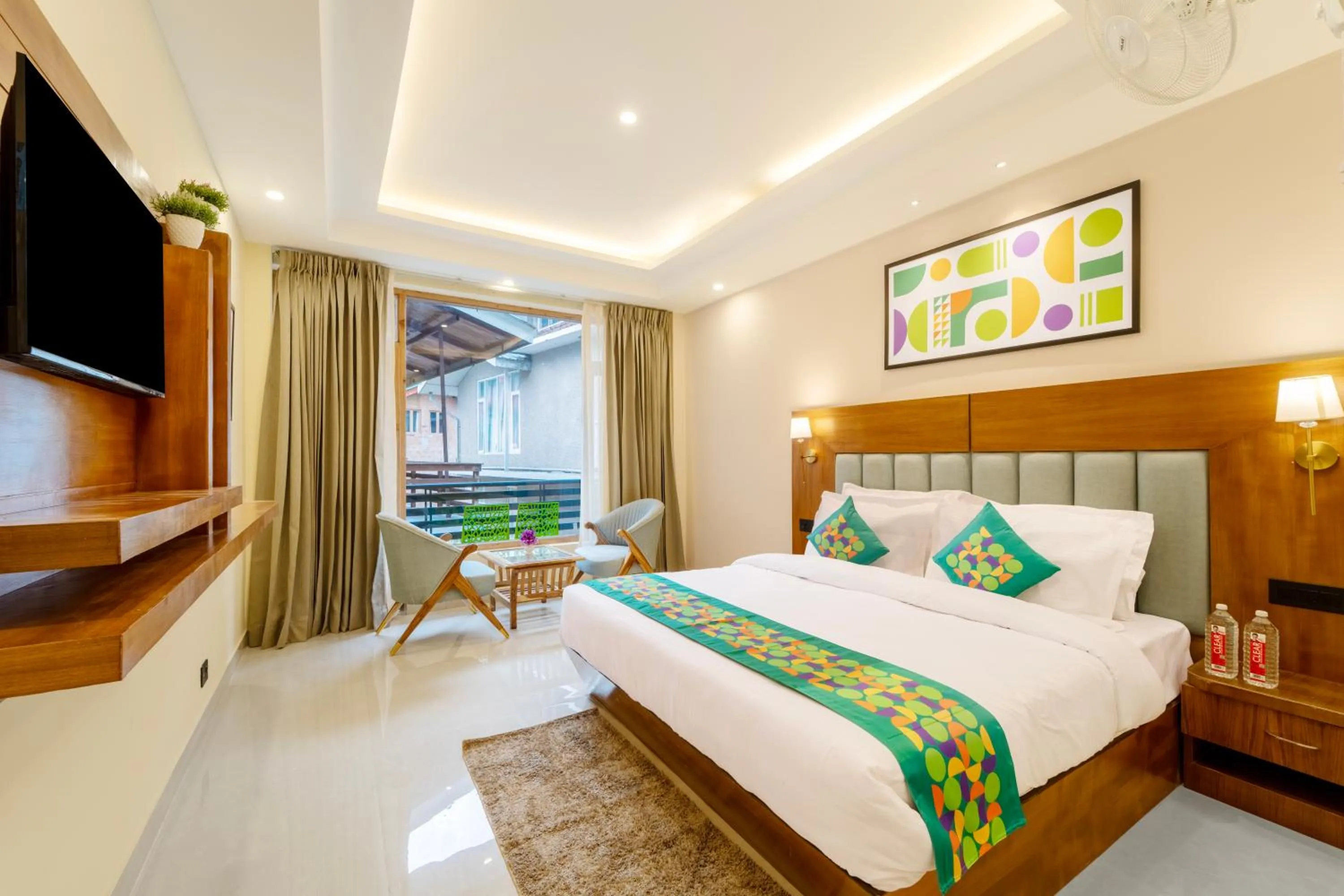 Bedroom, Bed in Treebo Premium The Takey'S, Mall Road