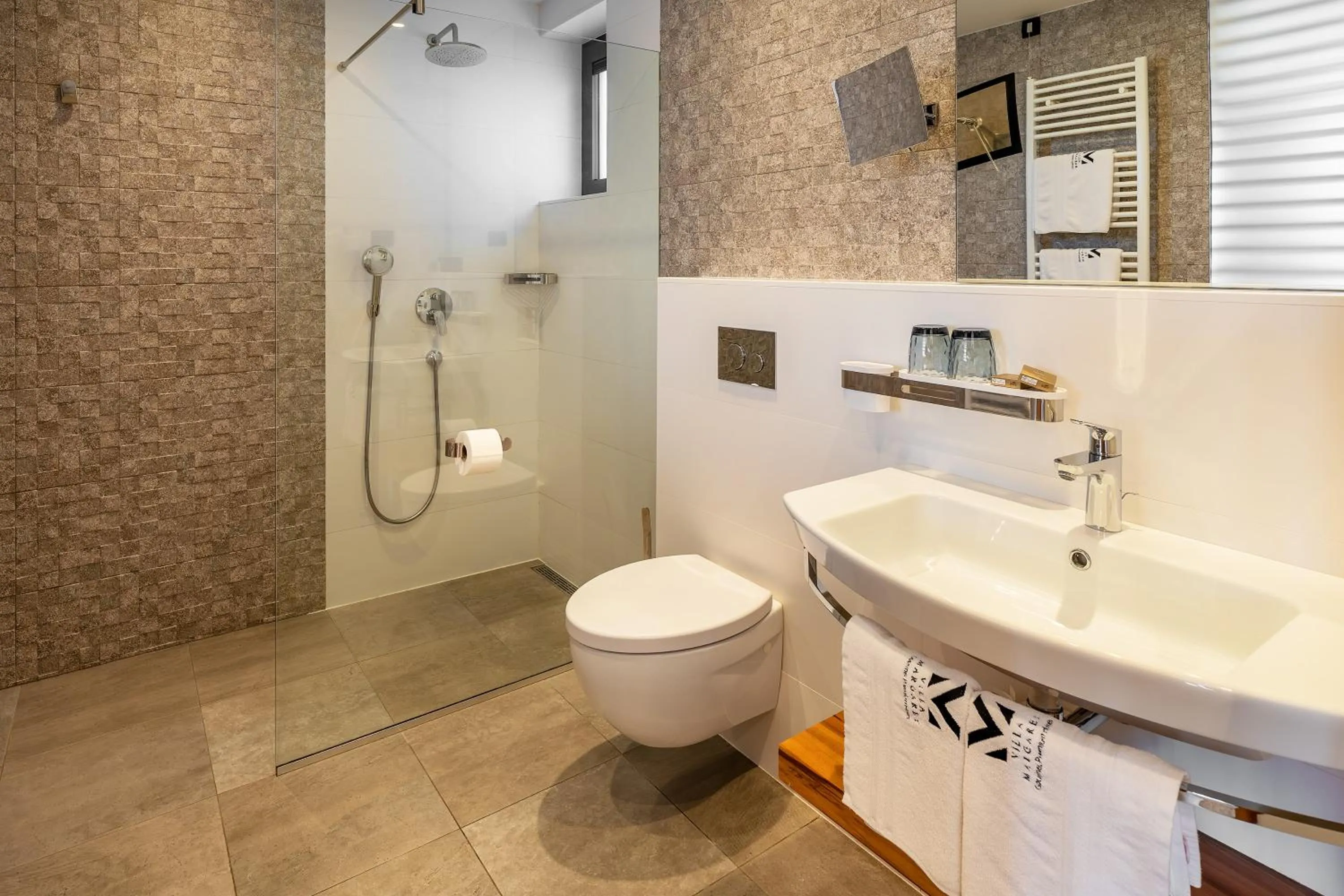 Property building in Hotel Villa Margaret