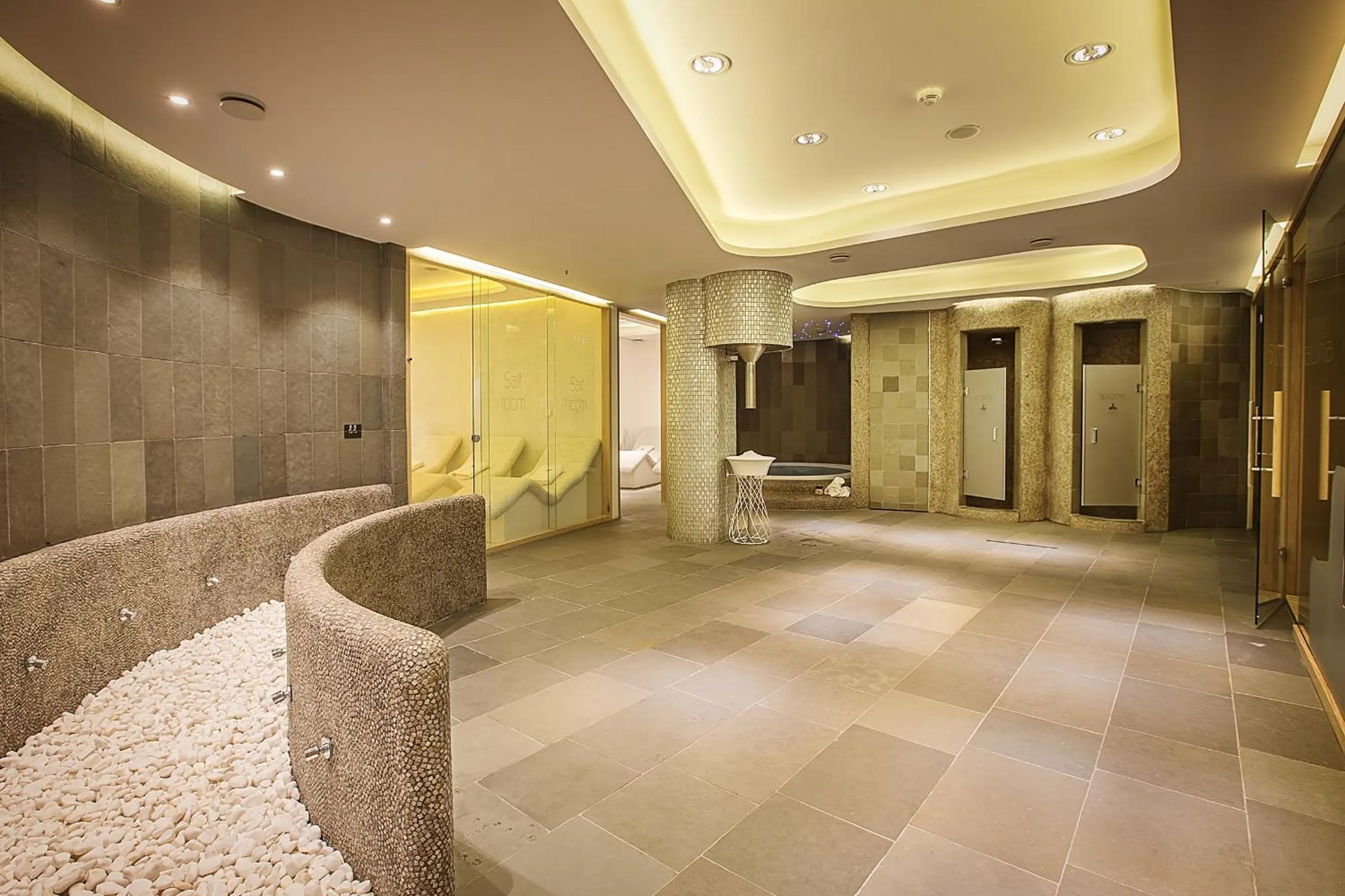 Spa and wellness centre/facilities in Hotel Villa Margaret
