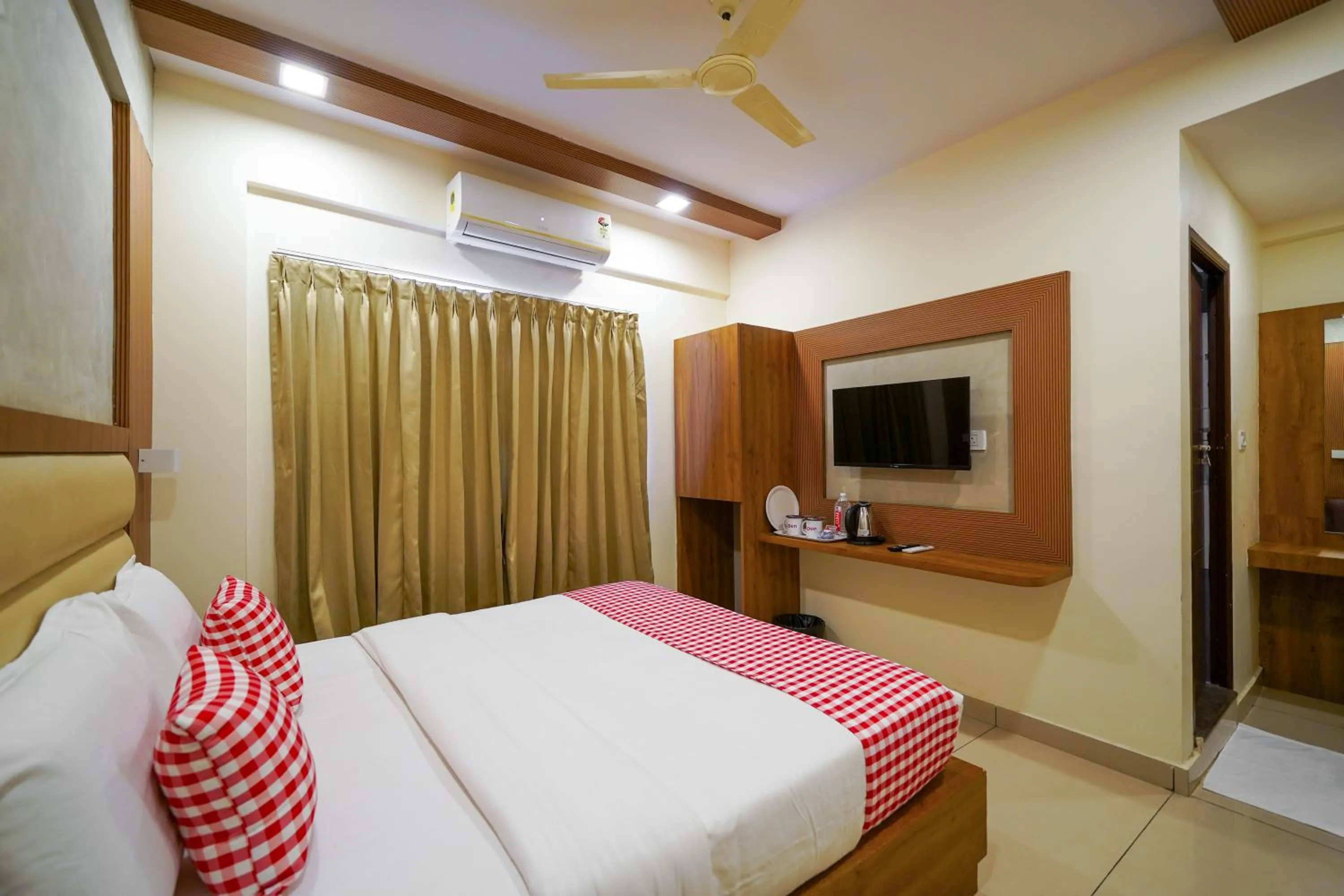 Bed in Open Hotel by Olive - Hilvon Business Hotel