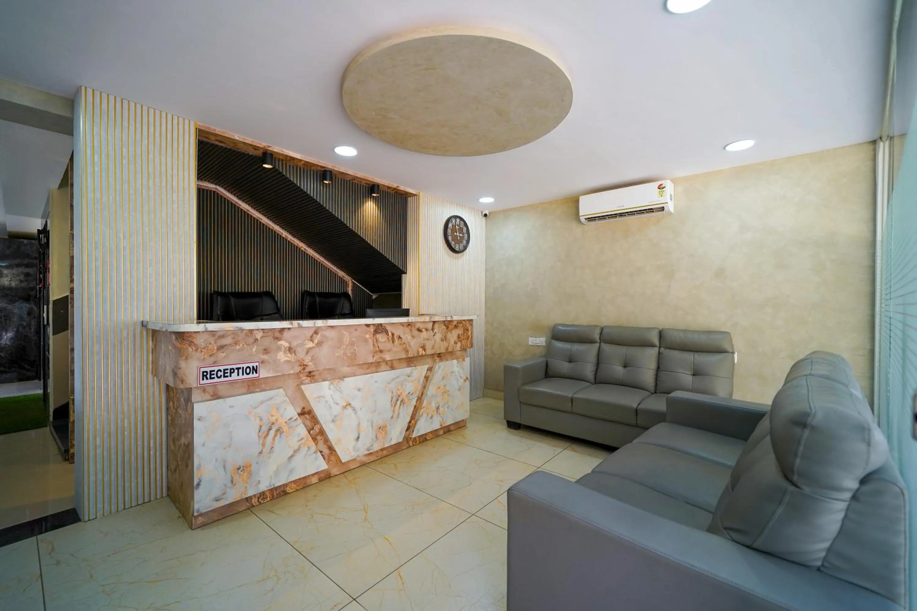 Lobby or reception in Open Hotel by Olive - Hilvon Business Hotel