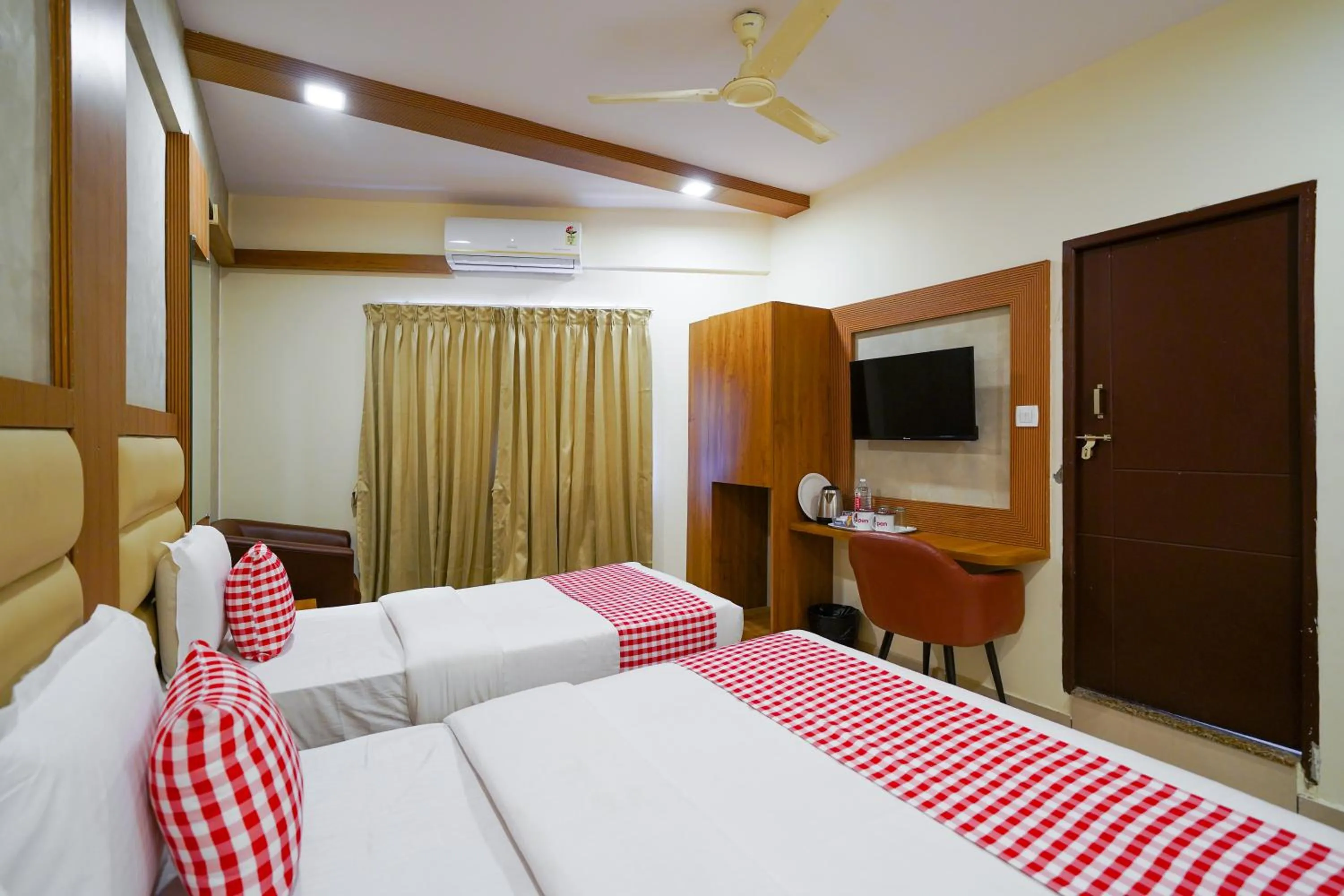 Bed in Open Hotel by Olive - Hilvon Business Hotel