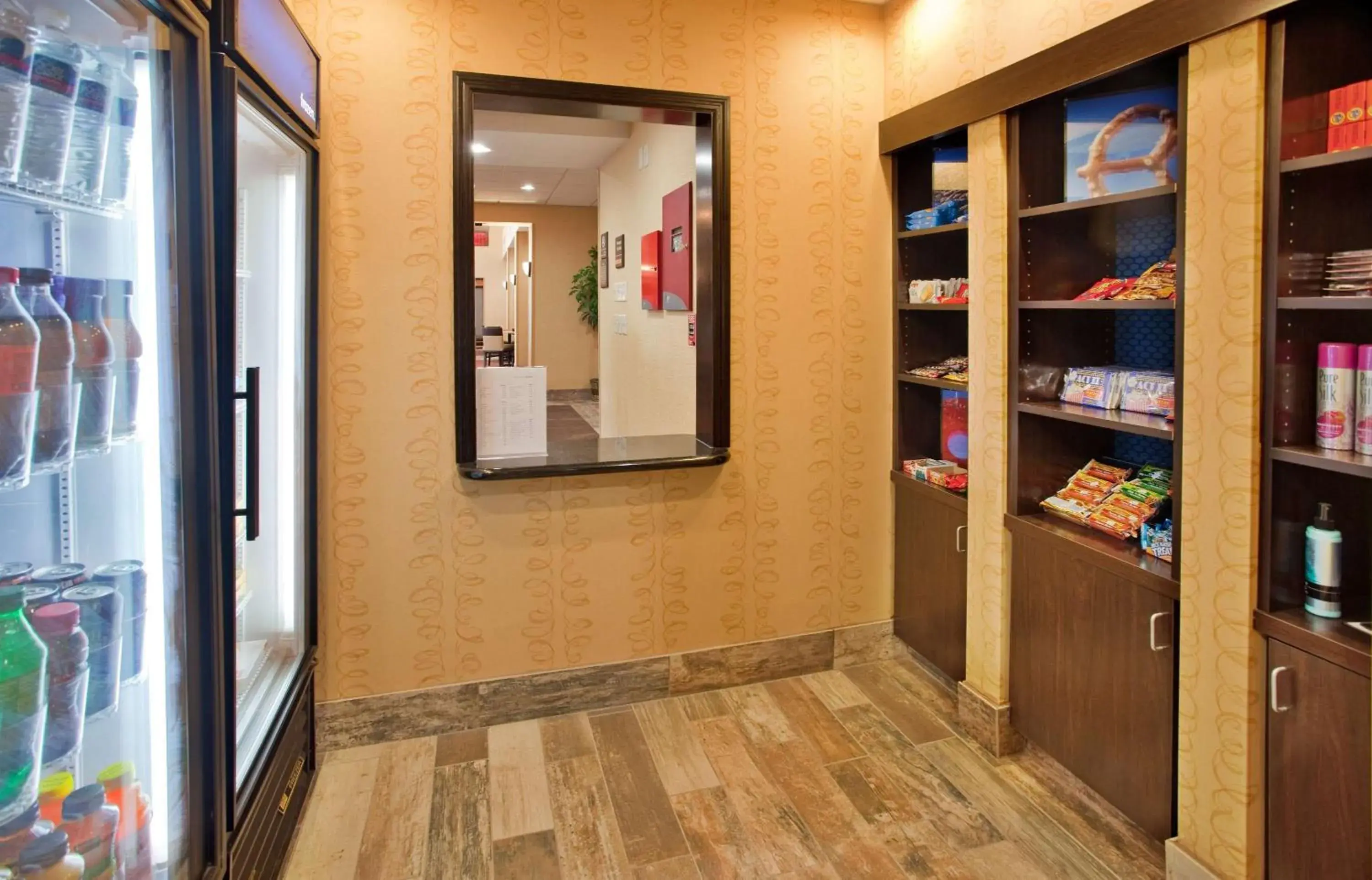 Restaurant/places to eat in Hampton Inn & Suites Dickinson ND Restaurant/places to eat in Hampton Inn & Suites Dickinson ND