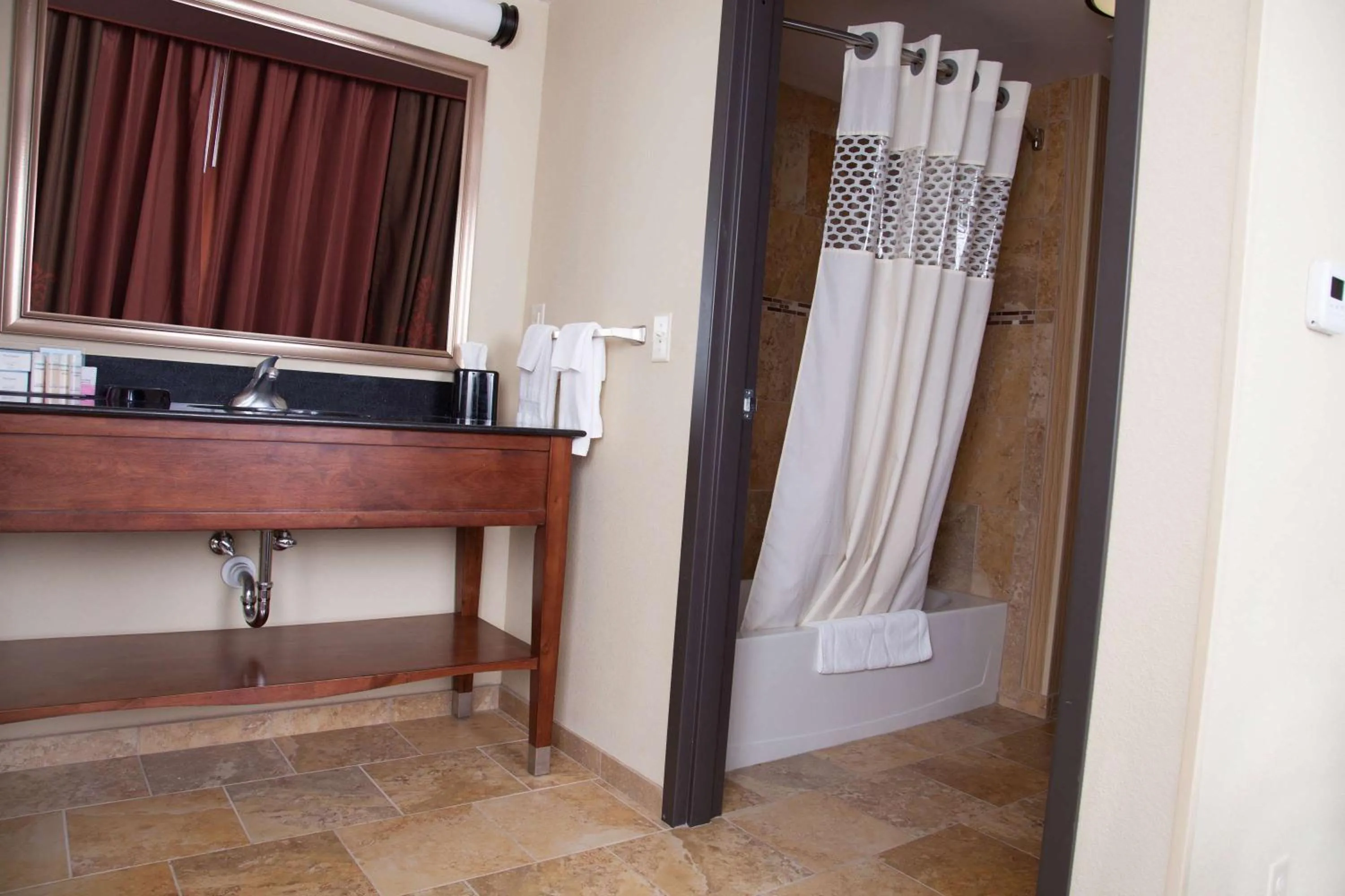 Bathroom in Hampton Inn & Suites Dickinson ND