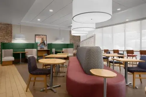 Home2 Suites by Hilton Anchorage/Midtown Home2 Suites by Hilton Anchorage/Midtown