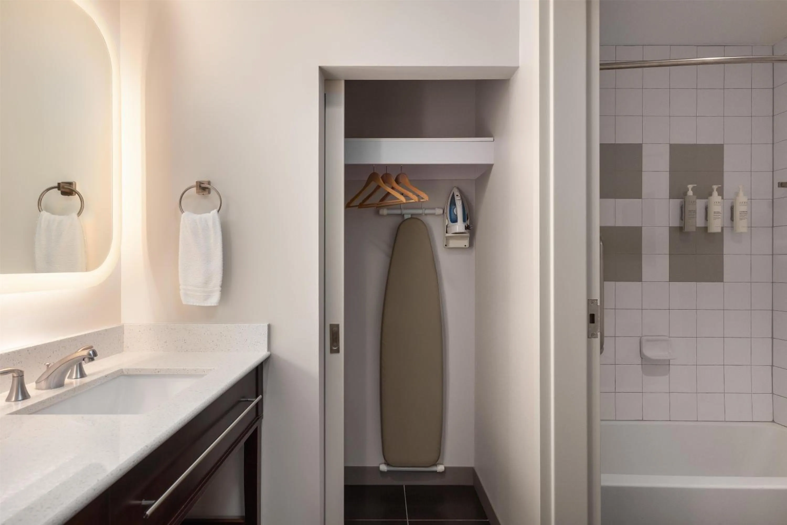 Bathroom in Homewood Suites TechRidge Parmer @ I-35