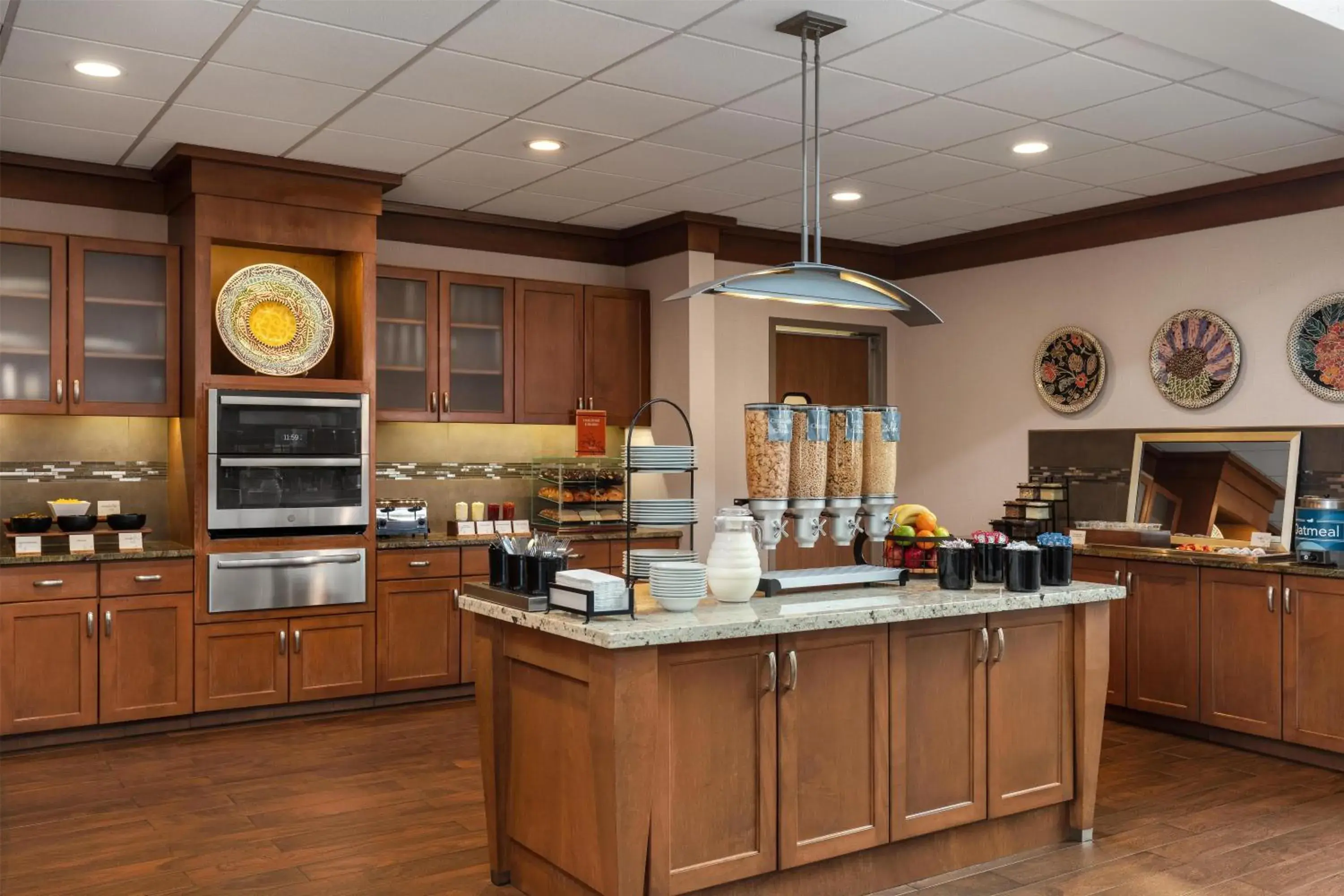 Breakfast in Homewood Suites TechRidge Parmer @ I-35 Breakfast in Homewood Suites TechRidge Parmer @ I-35