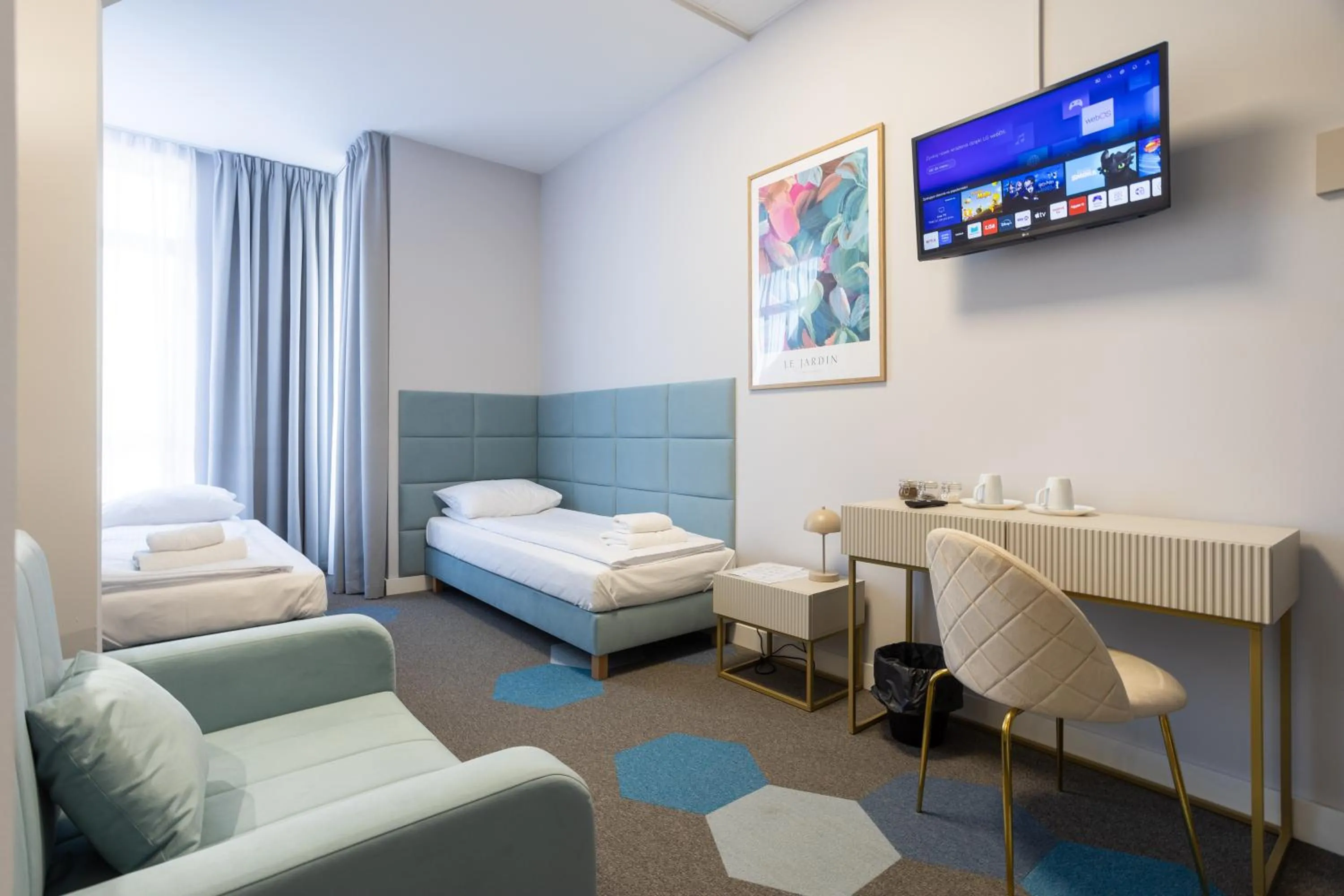 Moon ApartHotel
