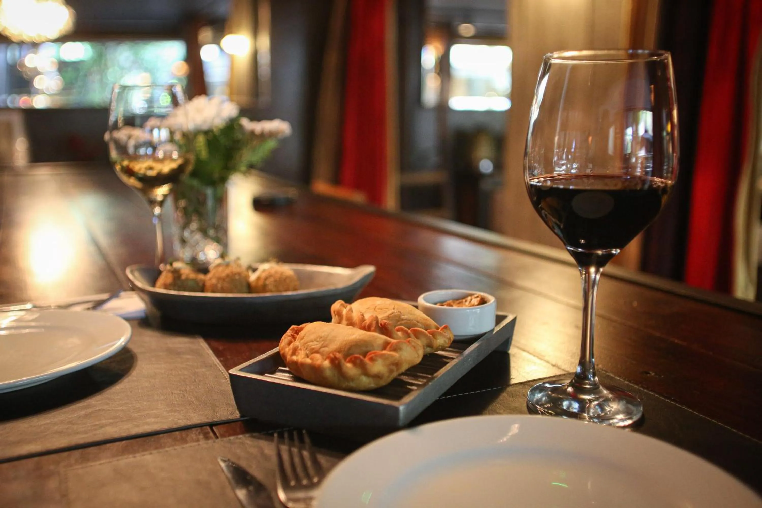 Restaurant/places to eat in Anselmo Buenos Aires, Curio Collection by Hilton