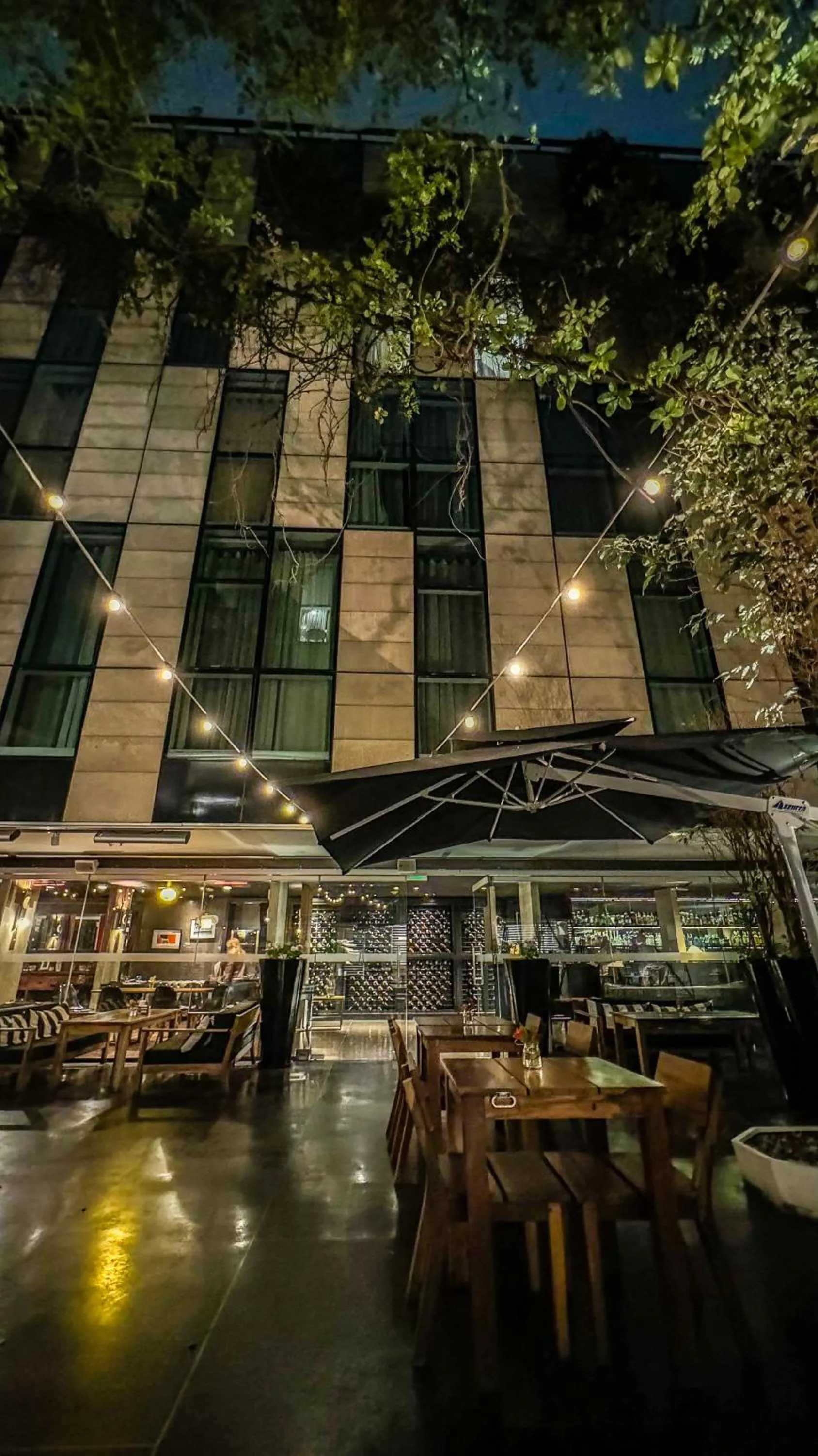 Patio in Anselmo Buenos Aires, Curio Collection by Hilton