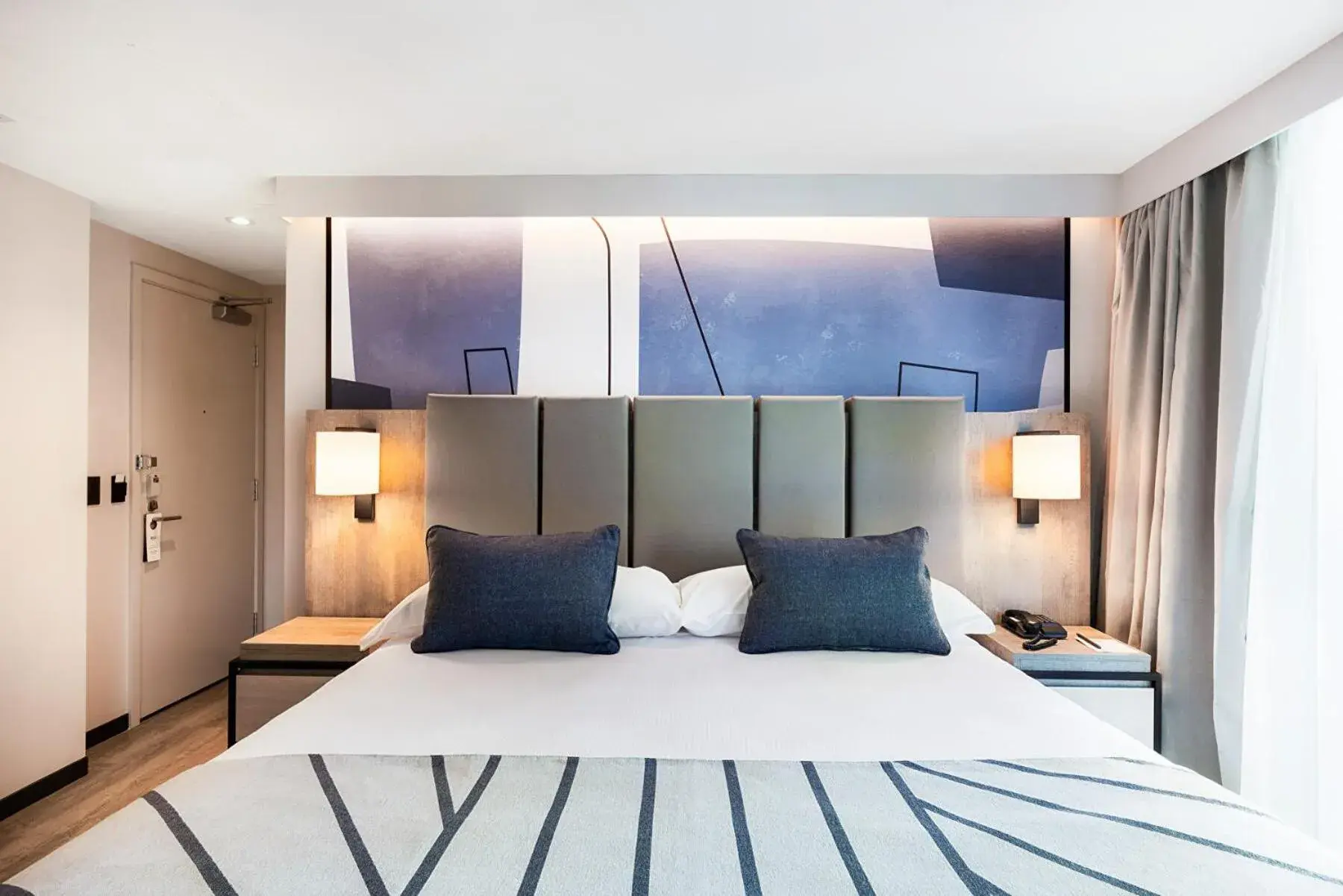 Bed in Riu Plaza Toronto Bed in Riu Plaza Toronto