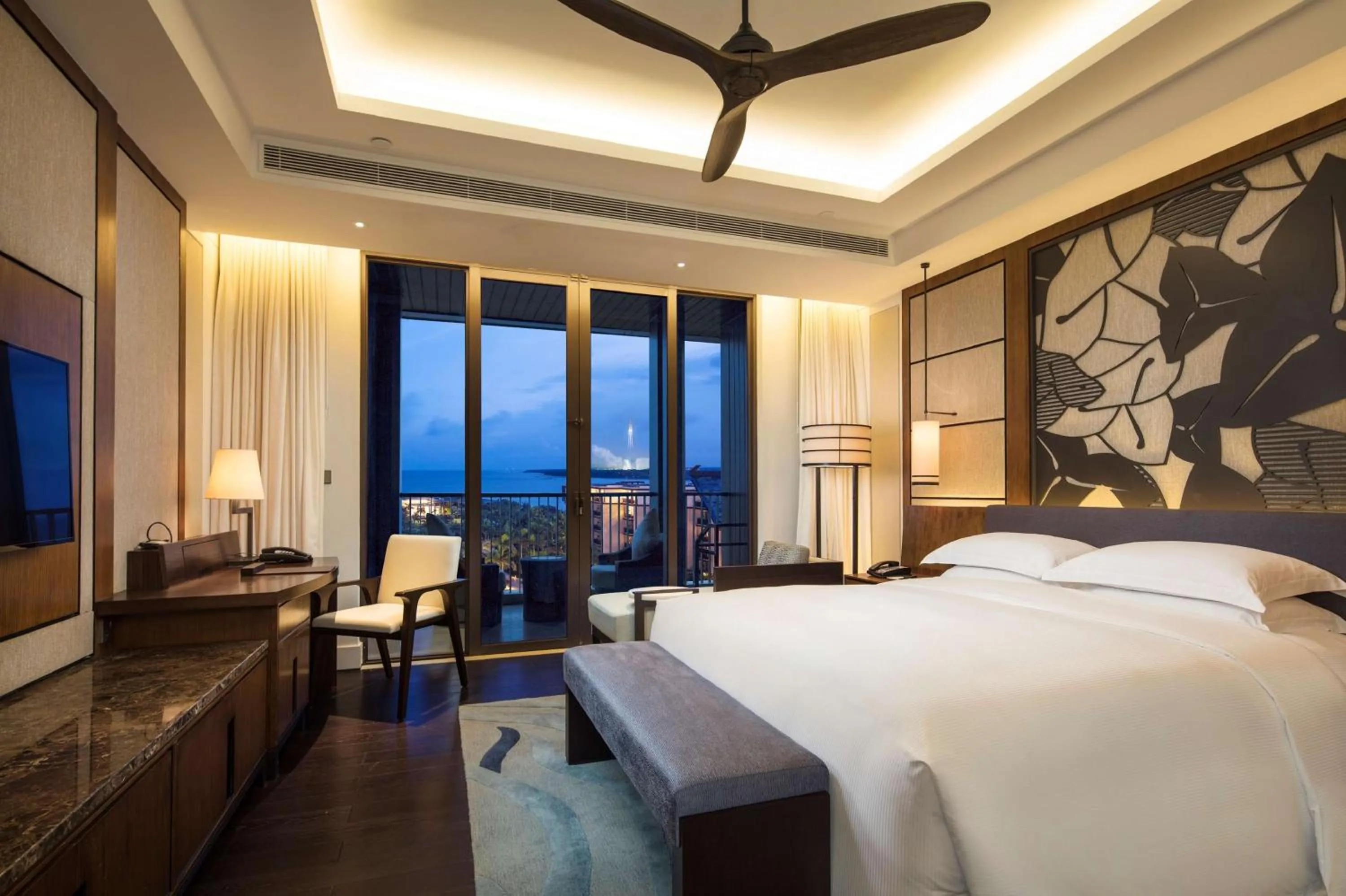 Bedroom, Bed in Hilton Wenchang