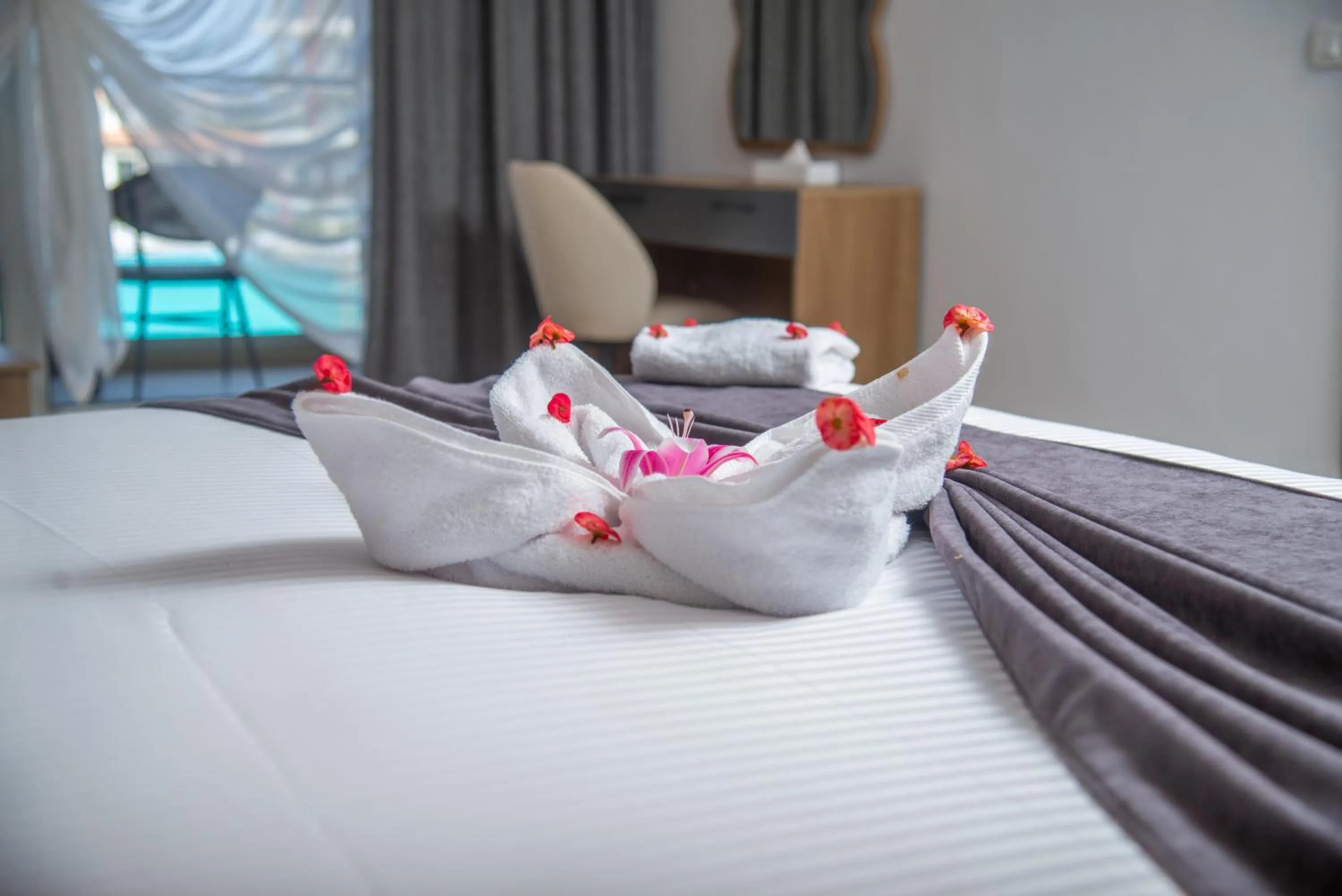 Bedroom, Bed in Rewaya Majestic Resort