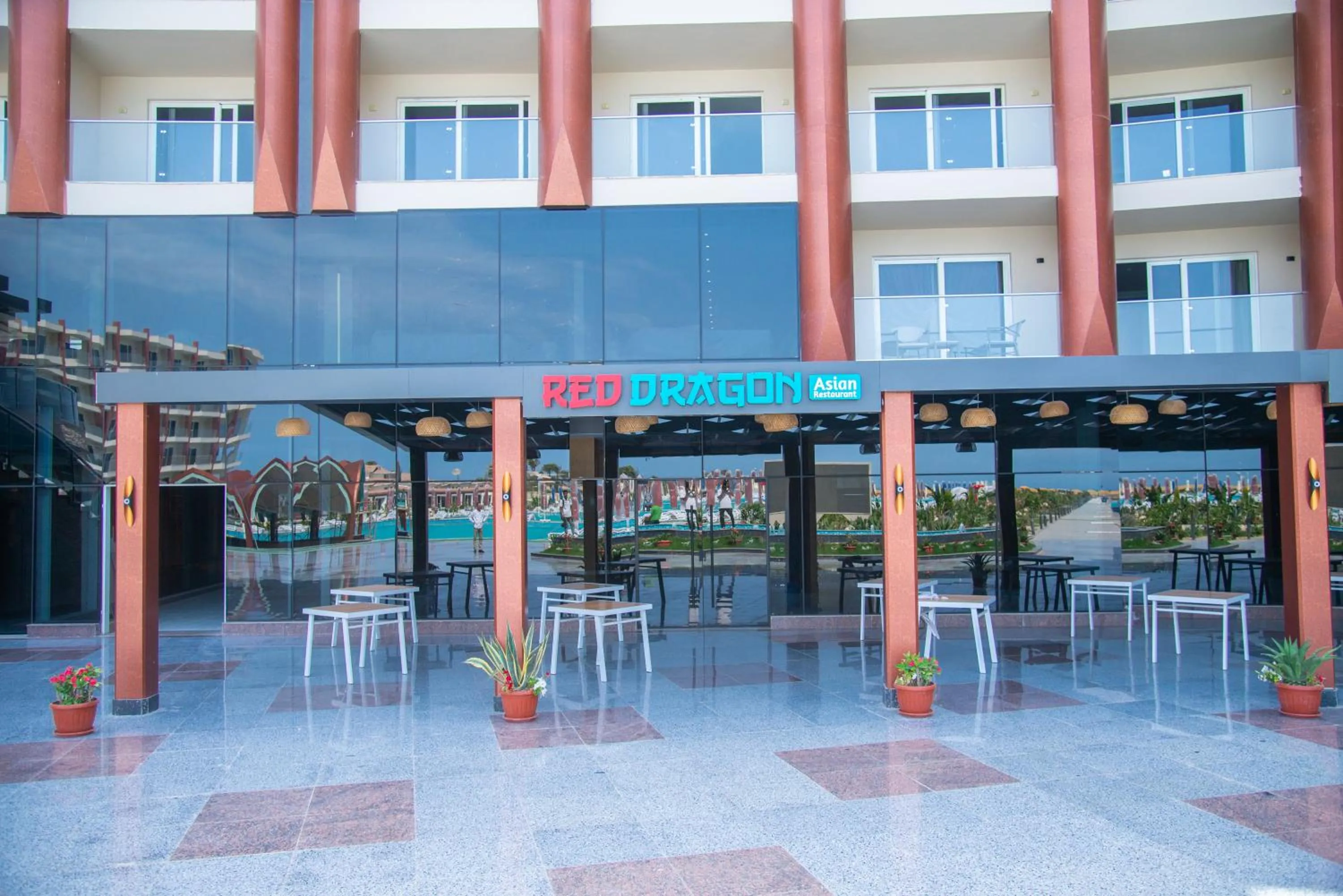 Restaurant/places to eat in Rewaya Majestic Resort