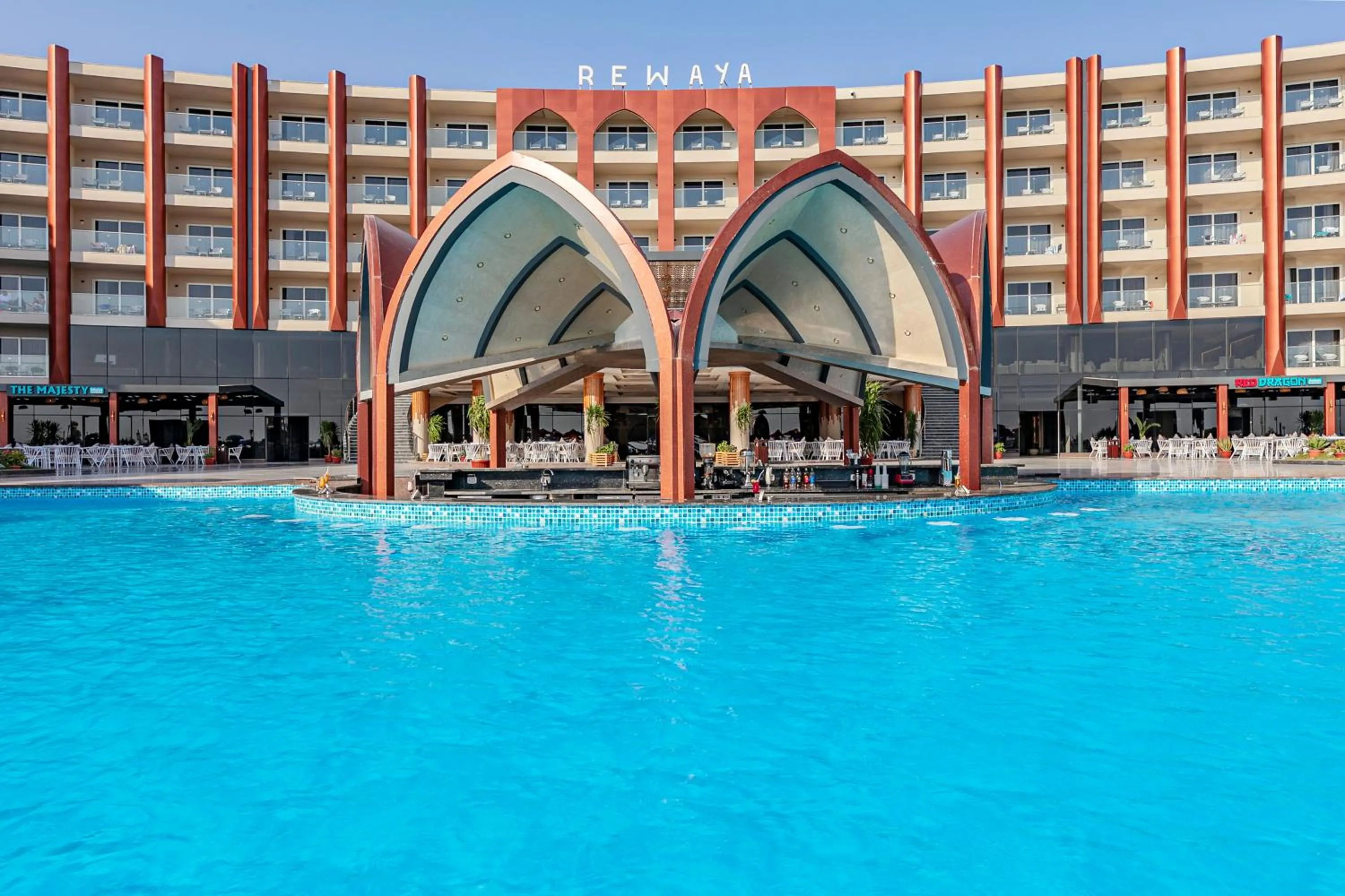 Lounge or bar in Rewaya Majestic Resort