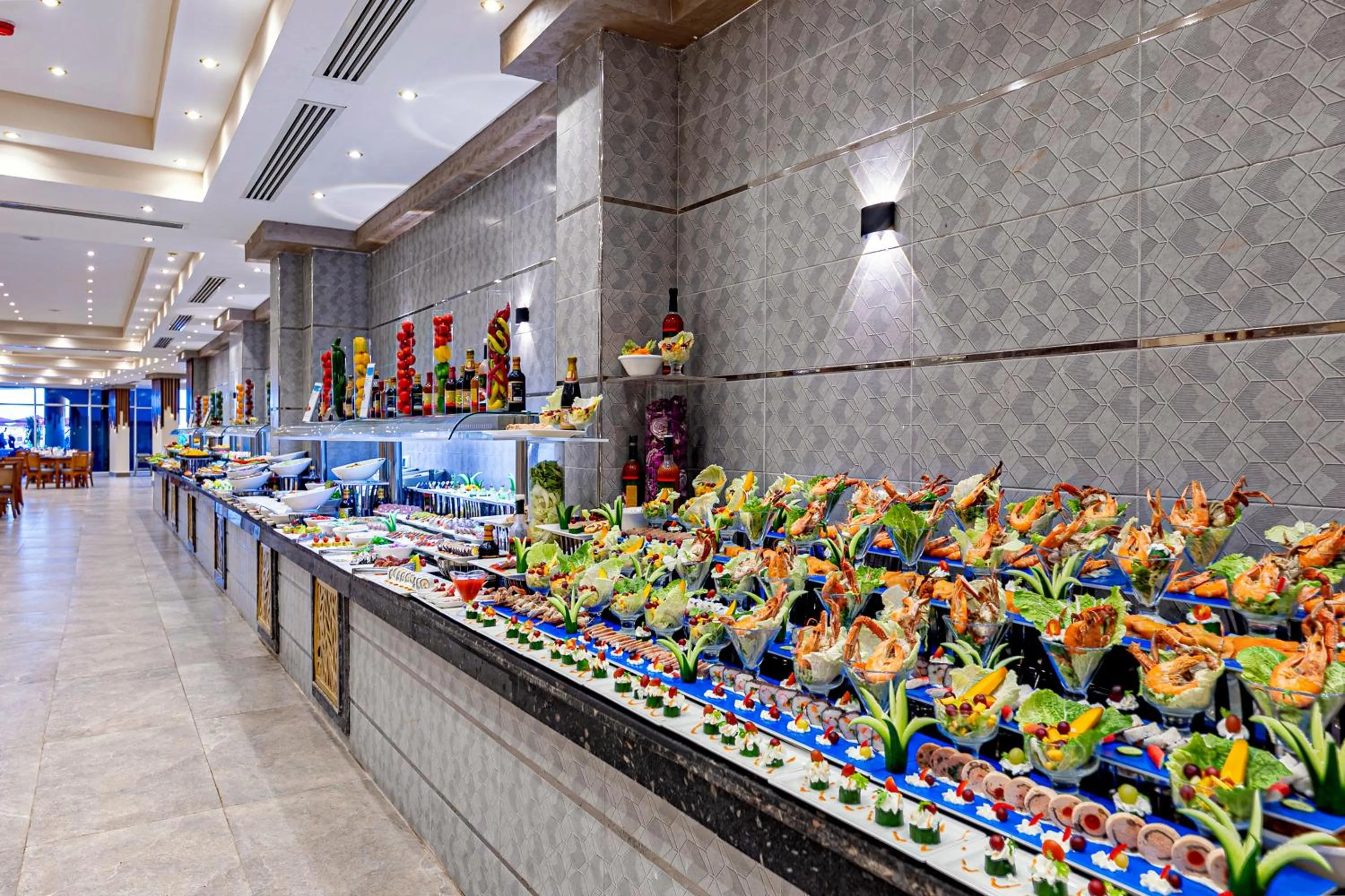 Food in Rewaya Majestic Resort