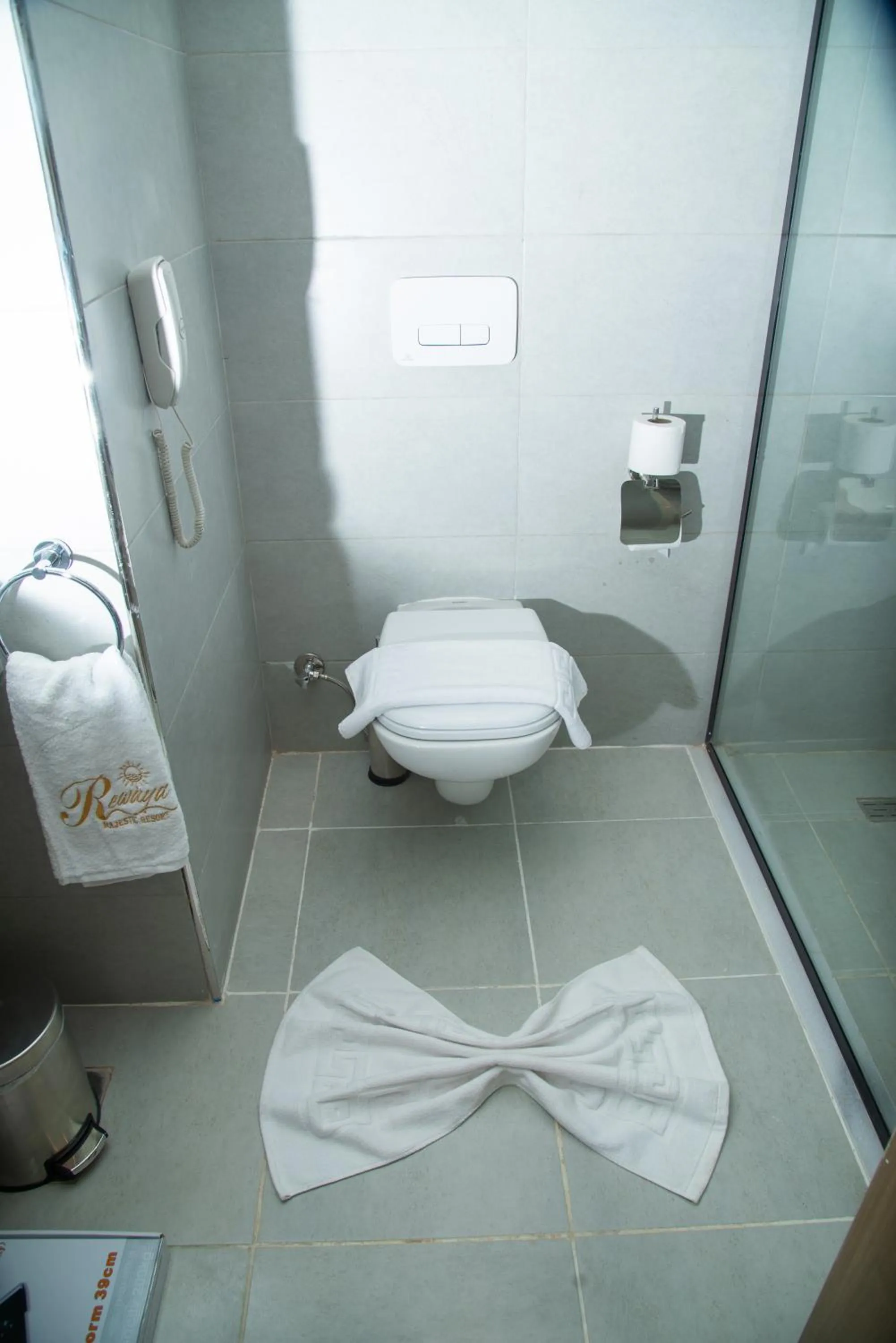 Toilet in Rewaya Majestic Resort