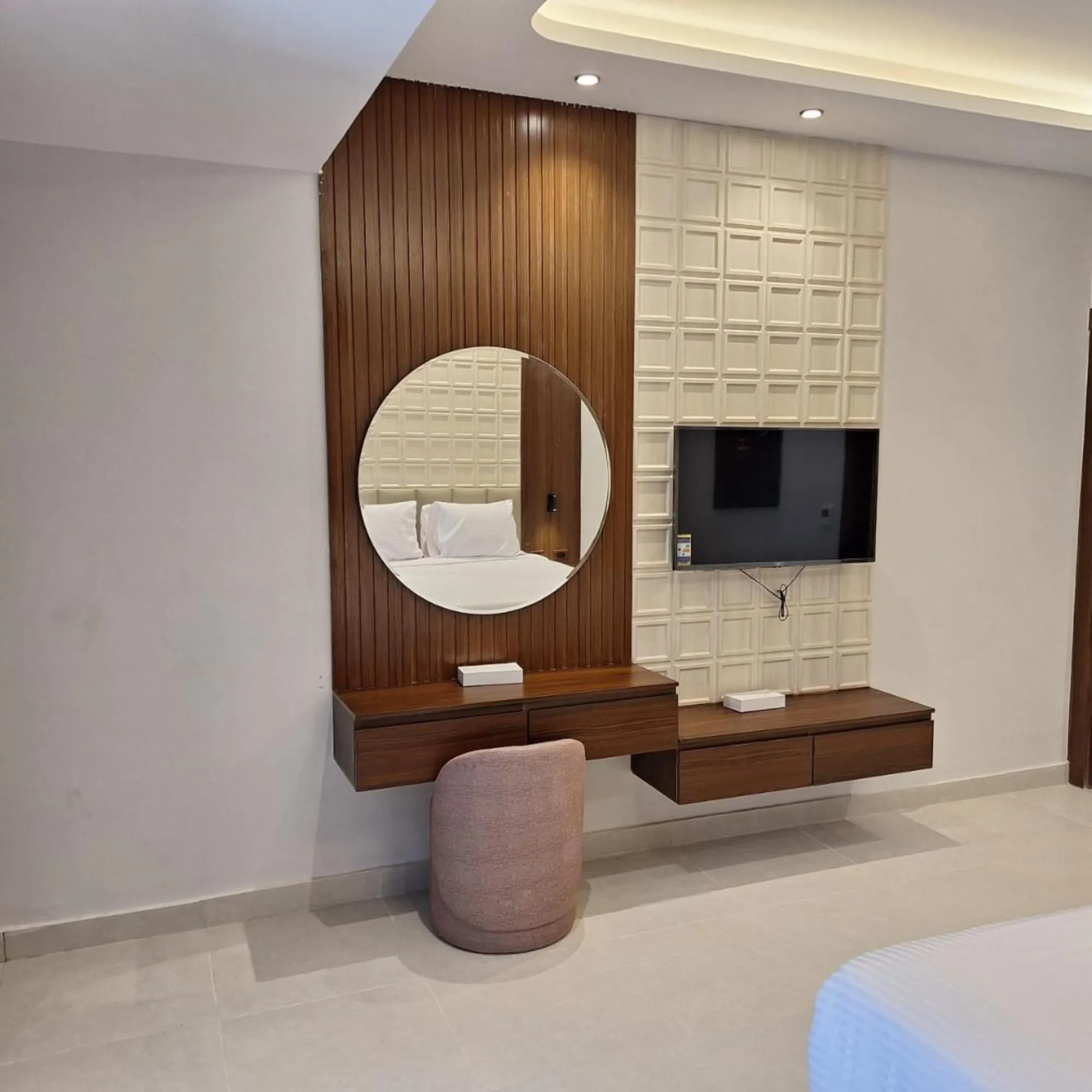 TV and multimedia in Rewaya Majestic Resort