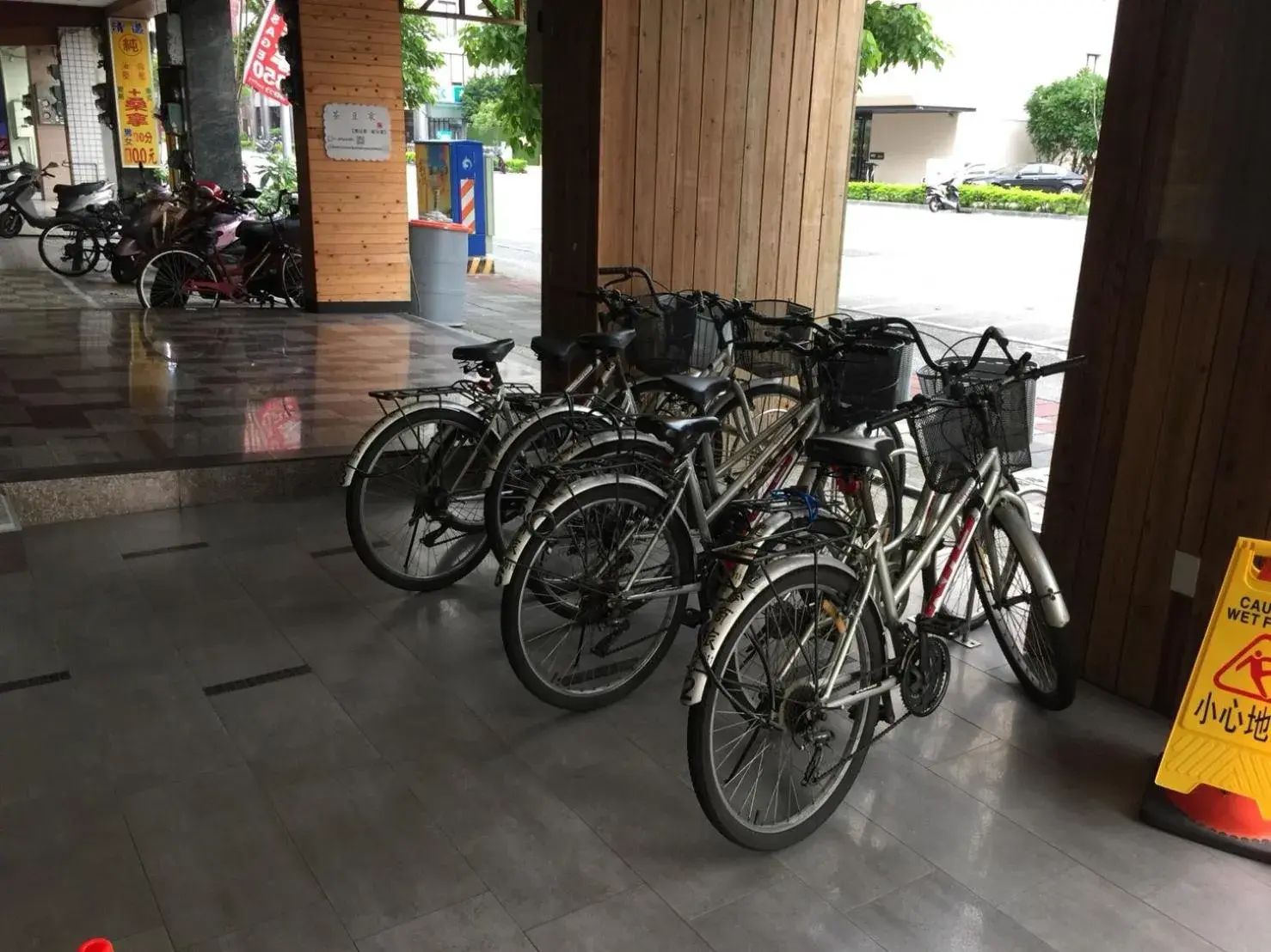 Cycling in Lessing Hotel Qixian