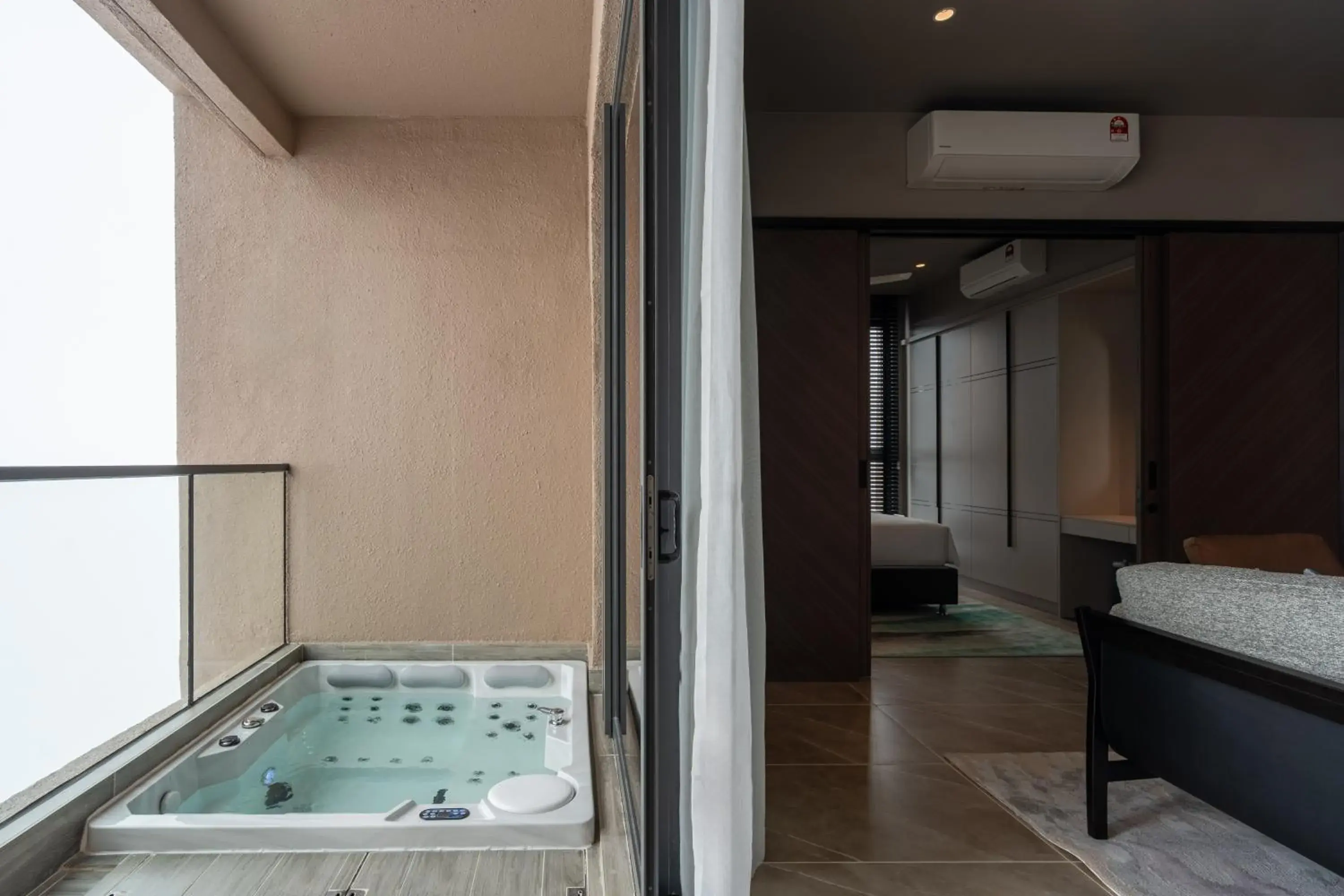 Three-Bedroom Suite in Antara Genting by Harvinton Mansion Three-Bedroom Suite in Antara Genting by Harvinton Mansion