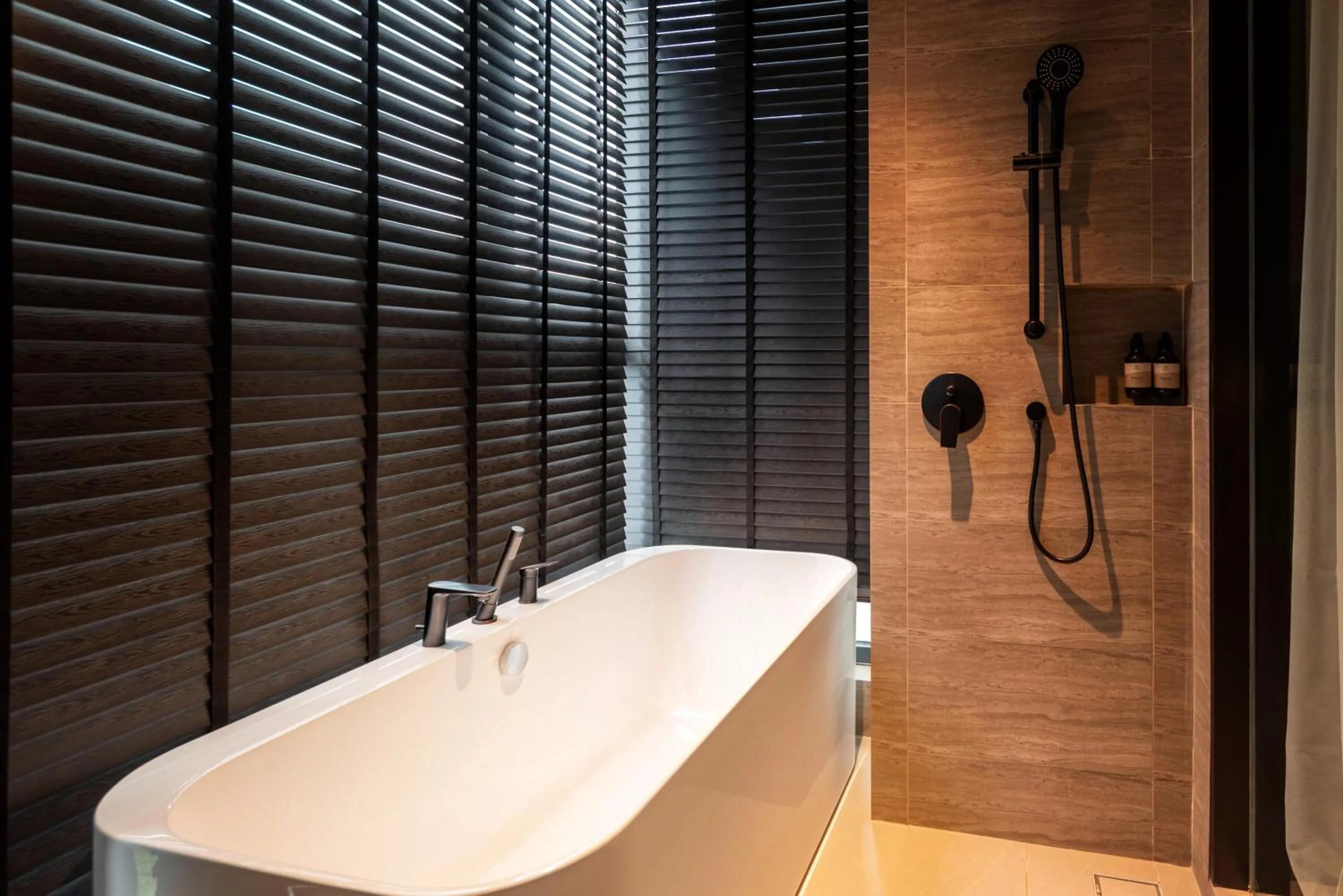 Shower in Antara Genting by Harvinton Mansion