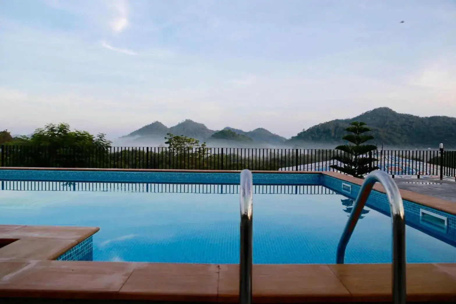 Swimming pool in TonSilp Art Home Swimming pool in TonSilp Art Home