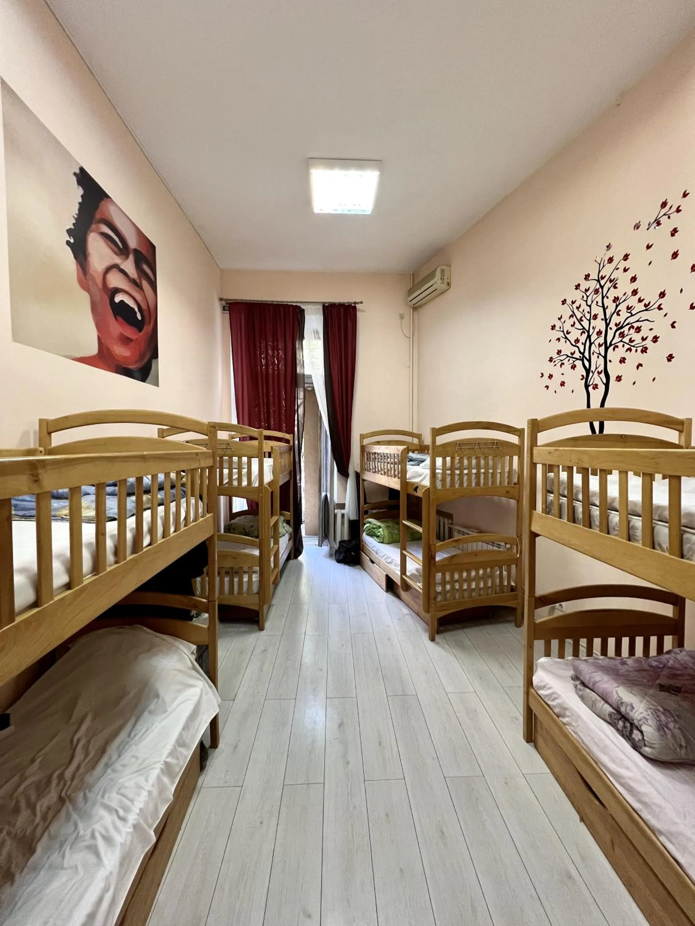 Bed in 8-Bed Mixed Dormitory Room in Dja Hostel